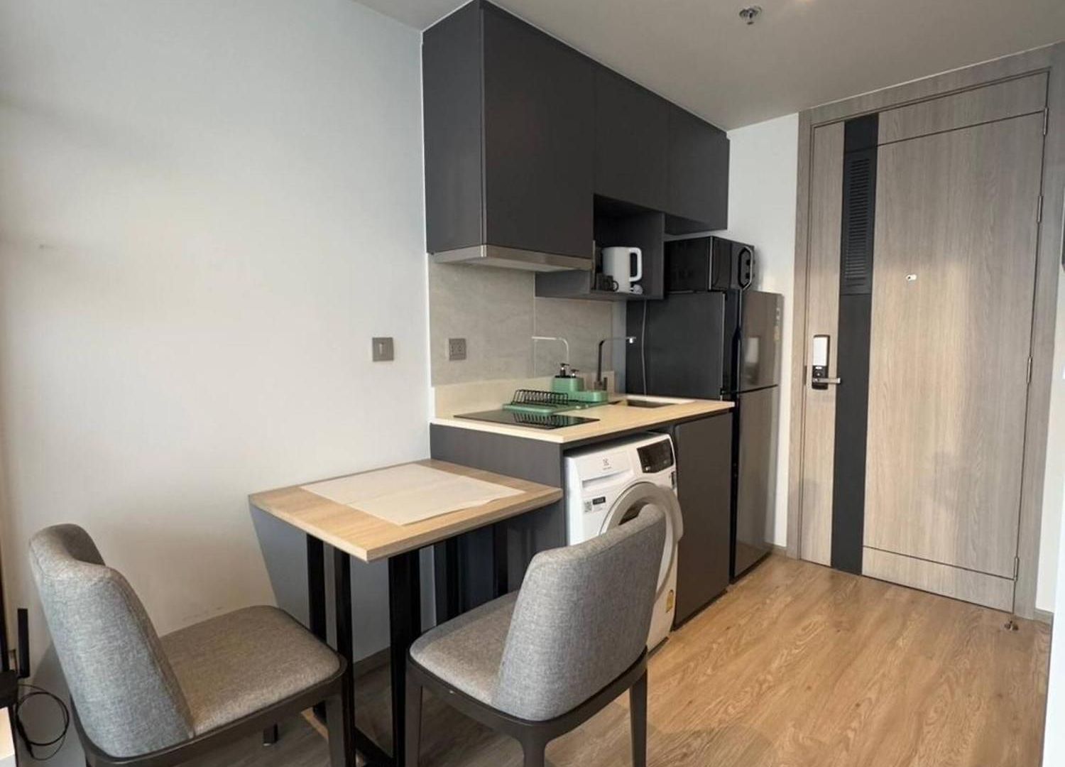 Apartment Seaview Front Gem At A Great Price