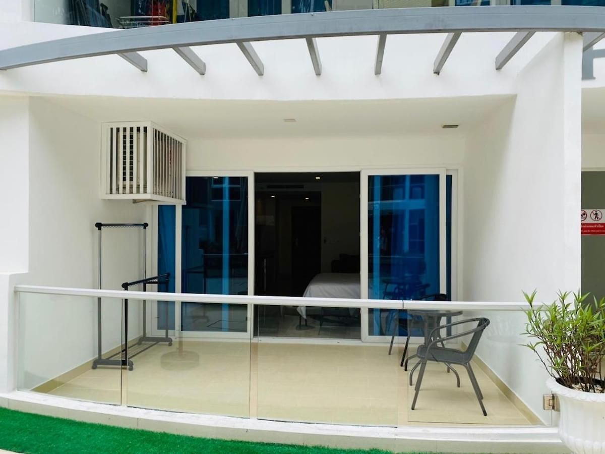 New! Pool Access 50sqm & Grand Avenue & *
