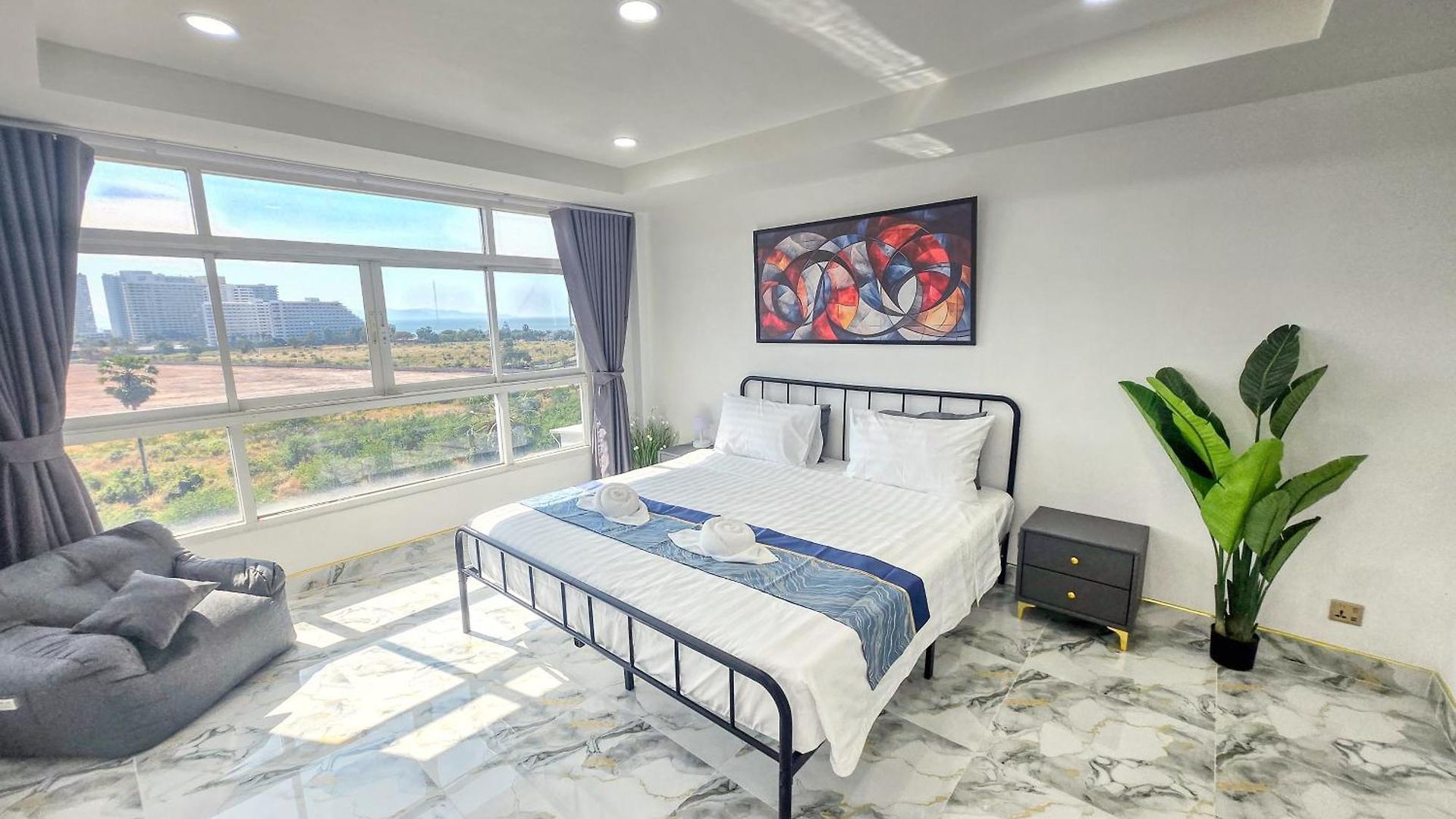 The Ocean Pearl - Steps Waterpark & Market Apartment