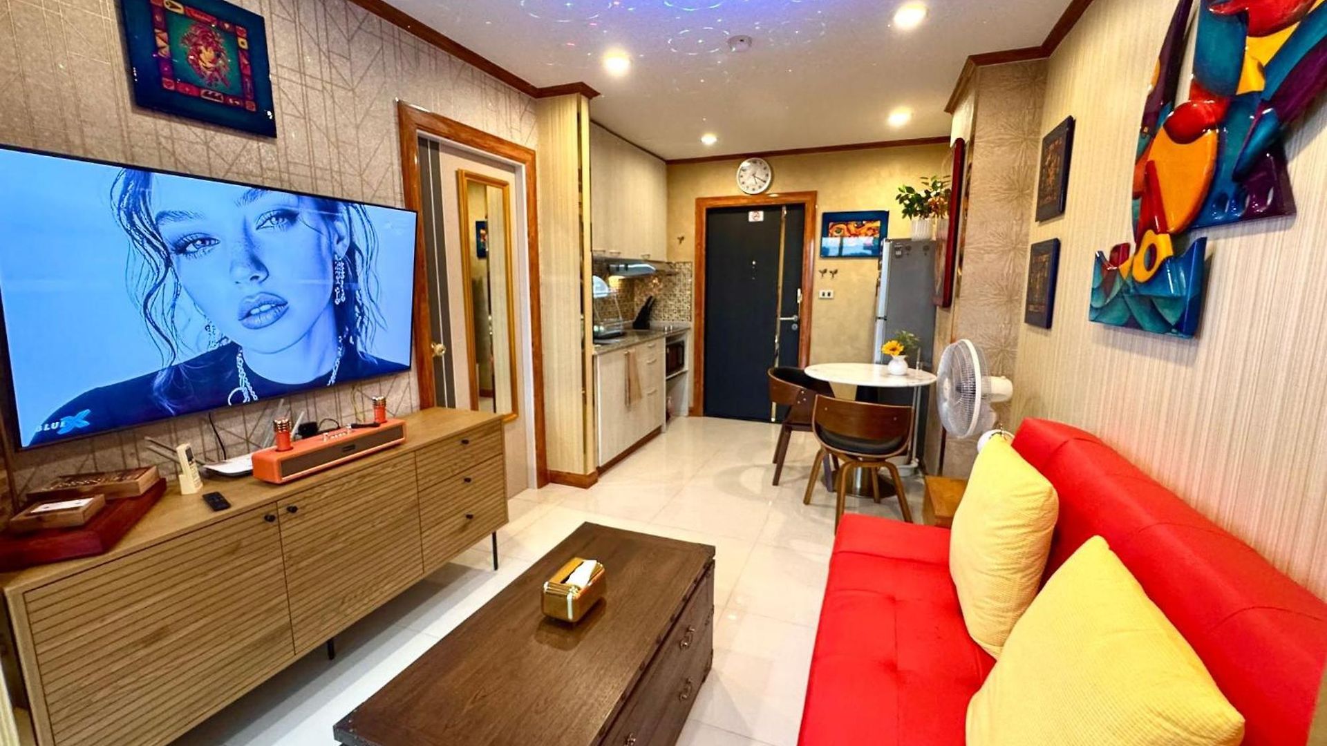 Luxury One Bedroom Pattaya-pratamnak Apartment