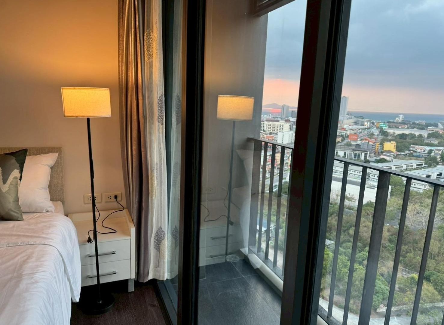 อพาร์ทเม้น Posh Pattaya281 *