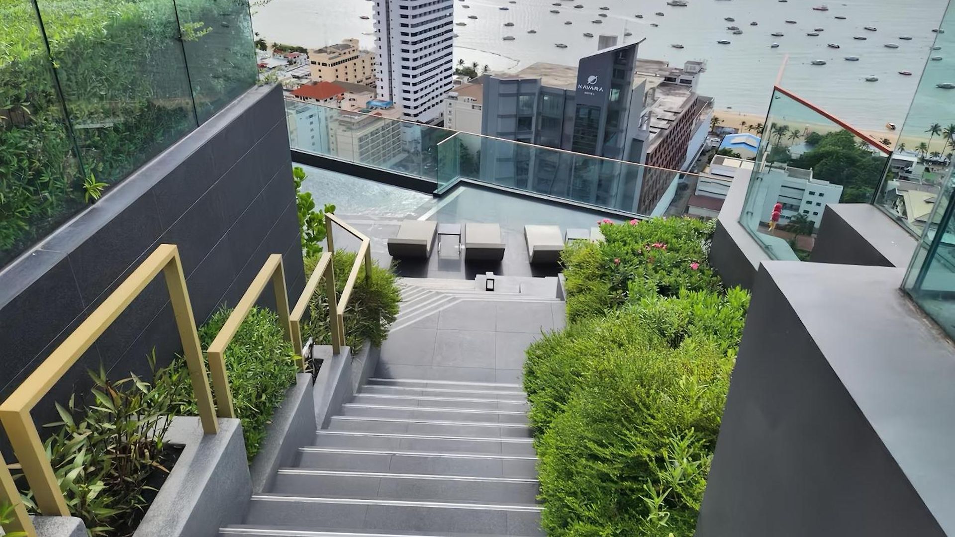 อพาร์ทเม้น Edge Pattaya