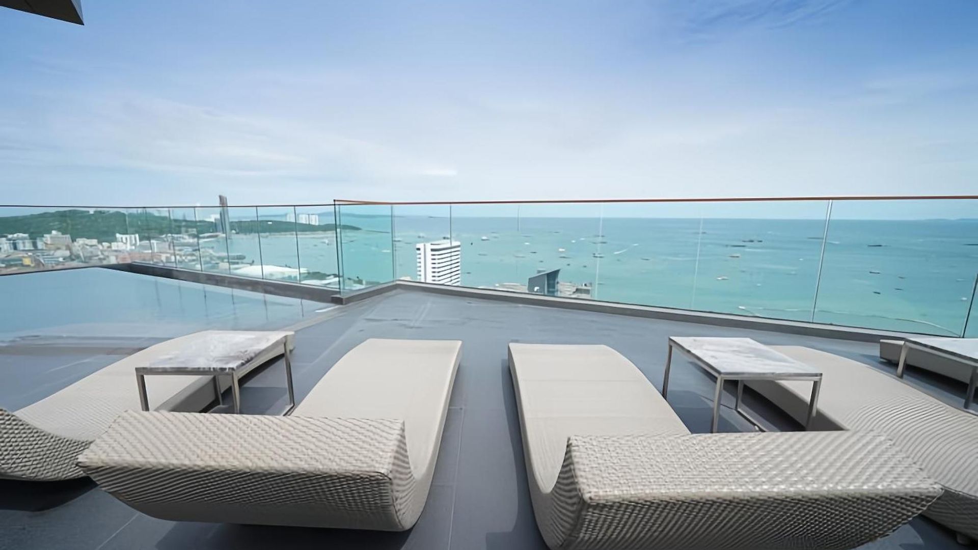Edge * Pattaya