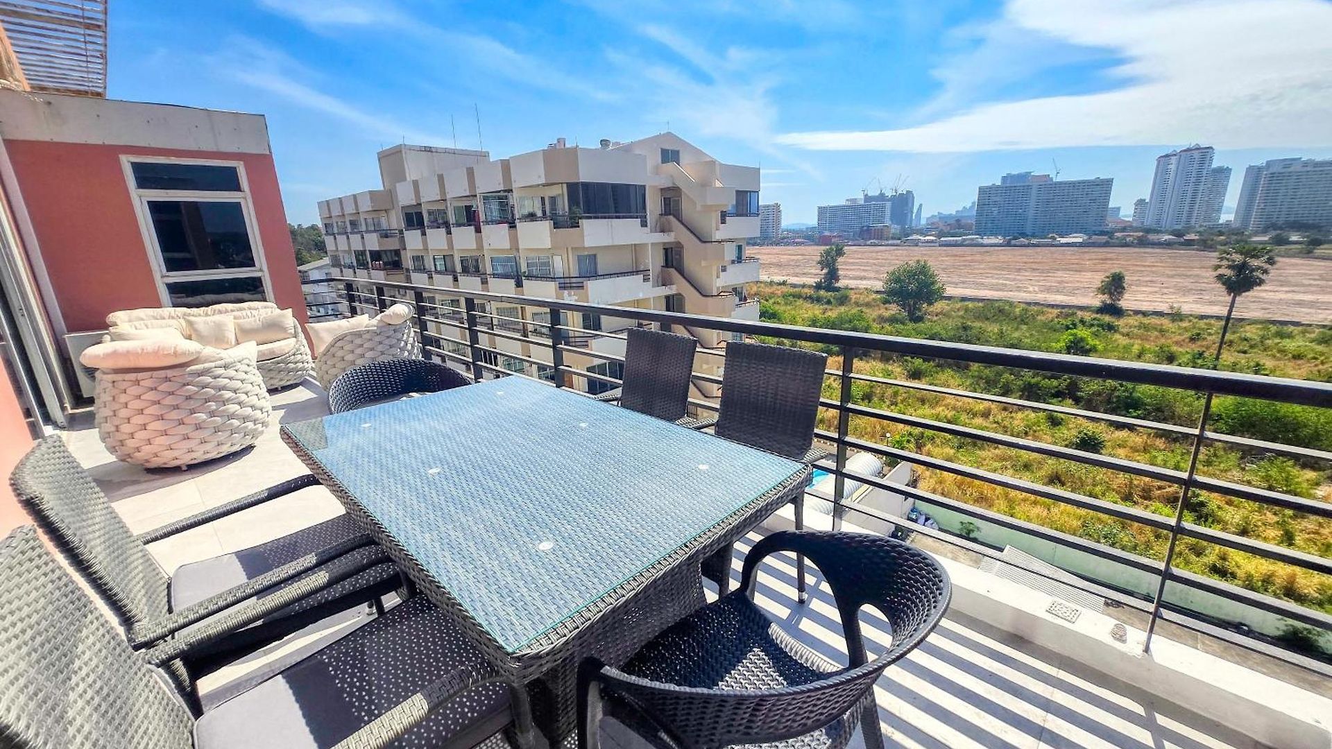Apartment The Ocean Pearl - Steps Waterpark & Market *