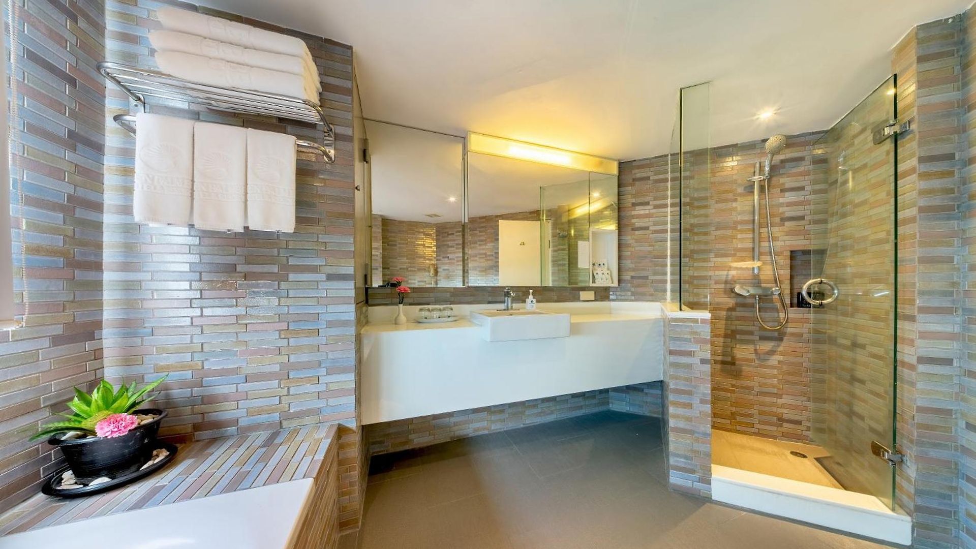 Jomtien Palm & - Family-friendly โรงแรม 5*