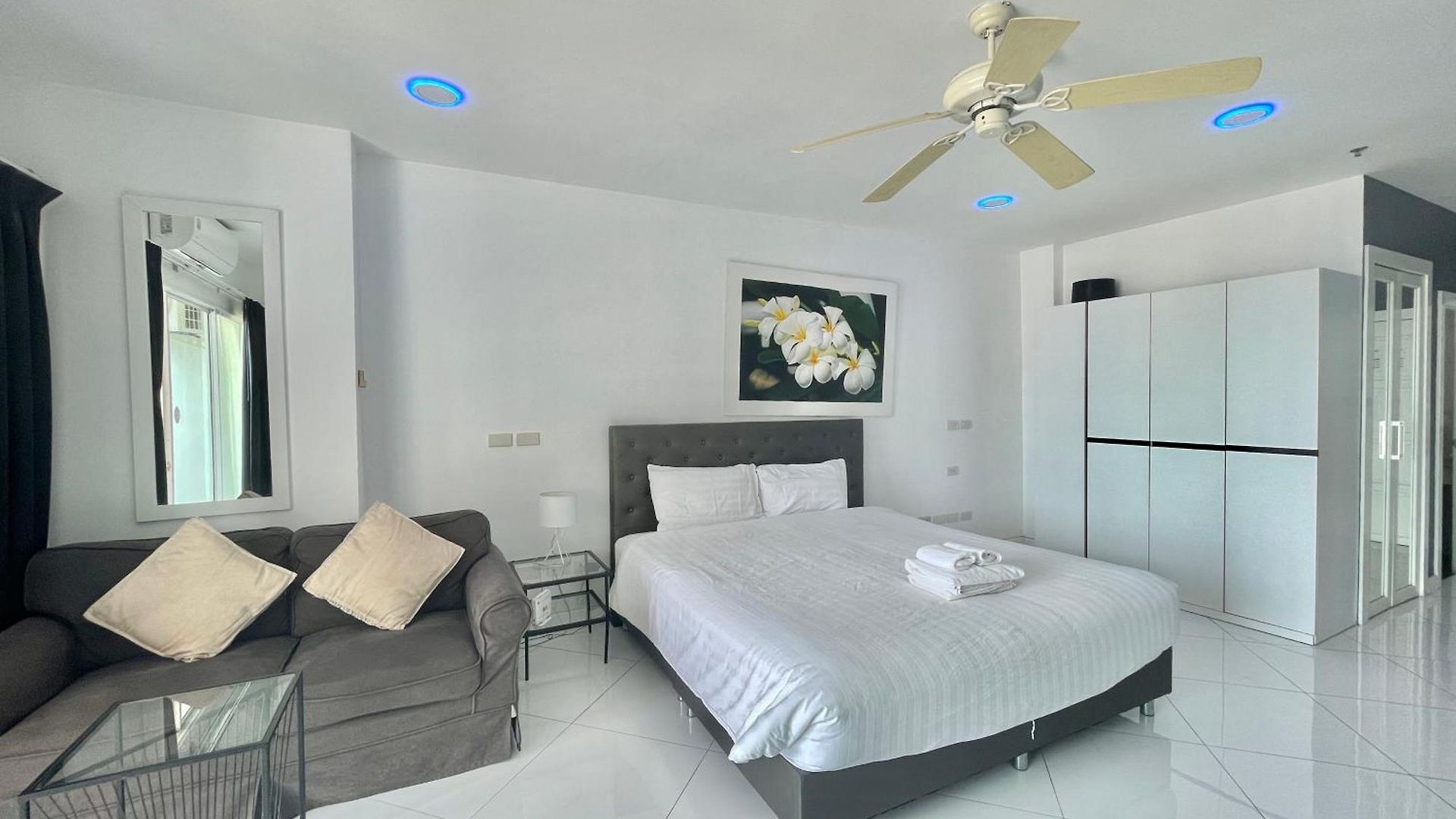 View Talay 6 By Pat 42 Apartment Pattaya