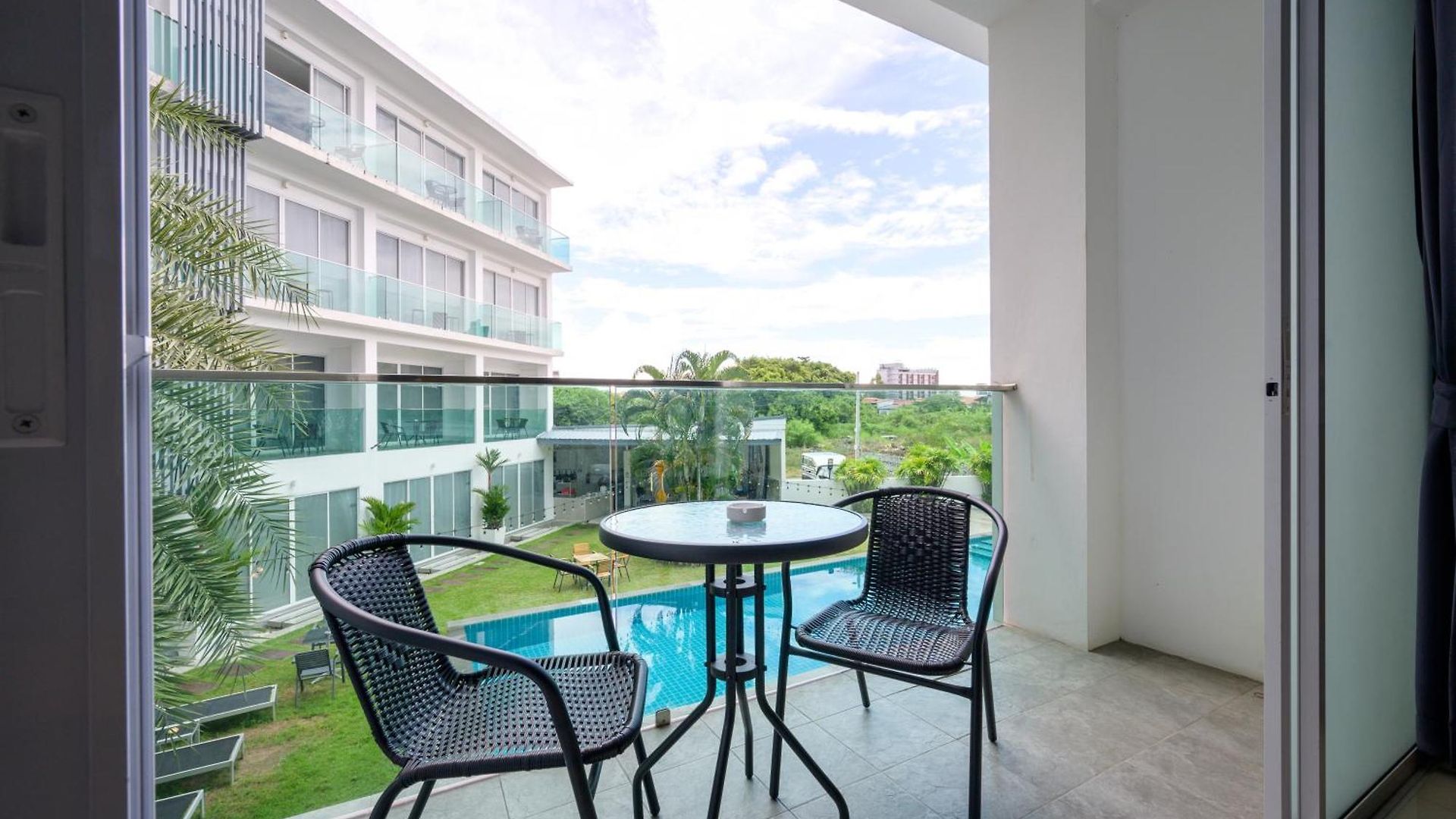 โรงแรม Cozy Resort, A Boutique Pattaya
