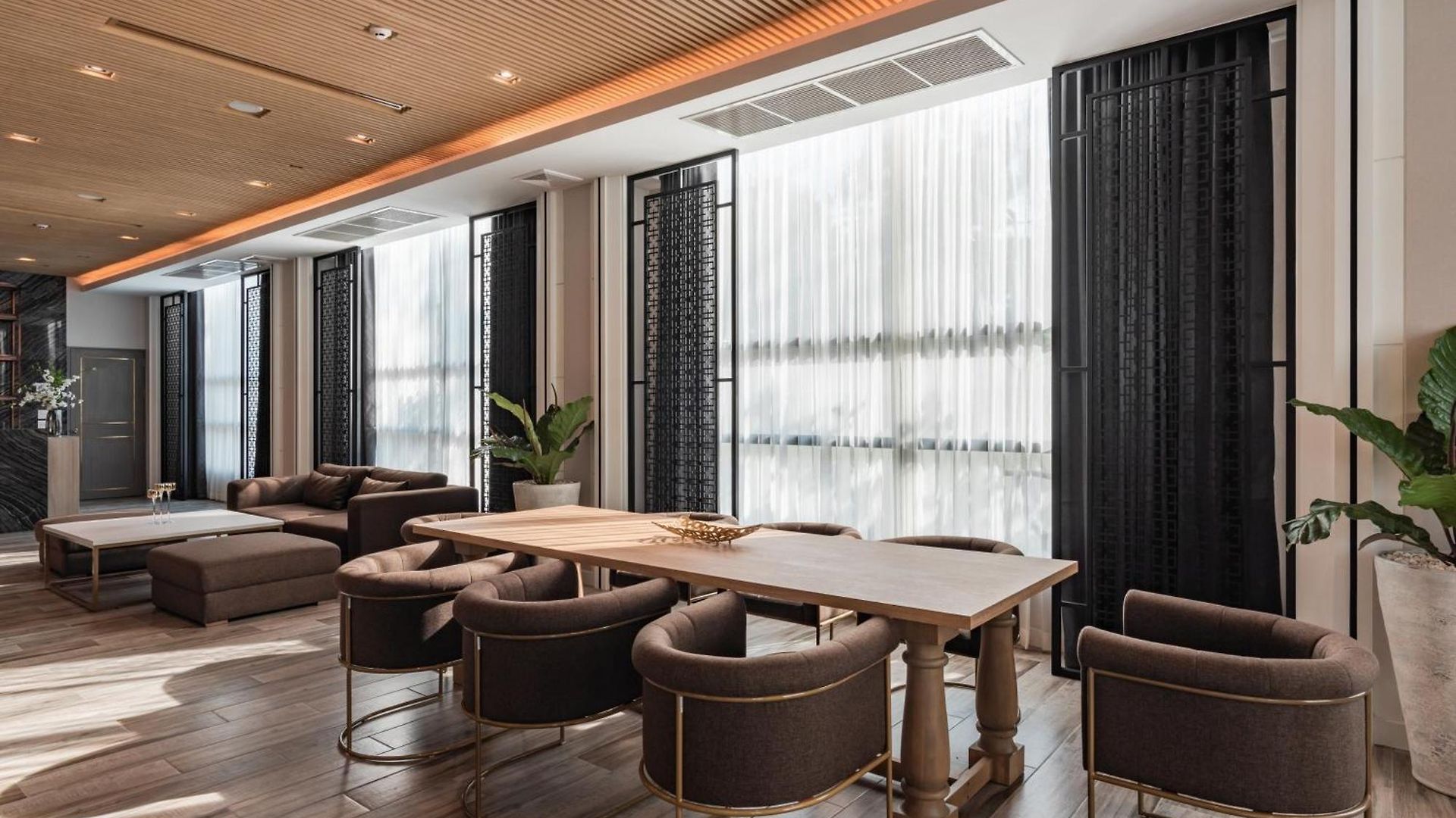 Hotel Mandarin Eastville, - Sha Extra