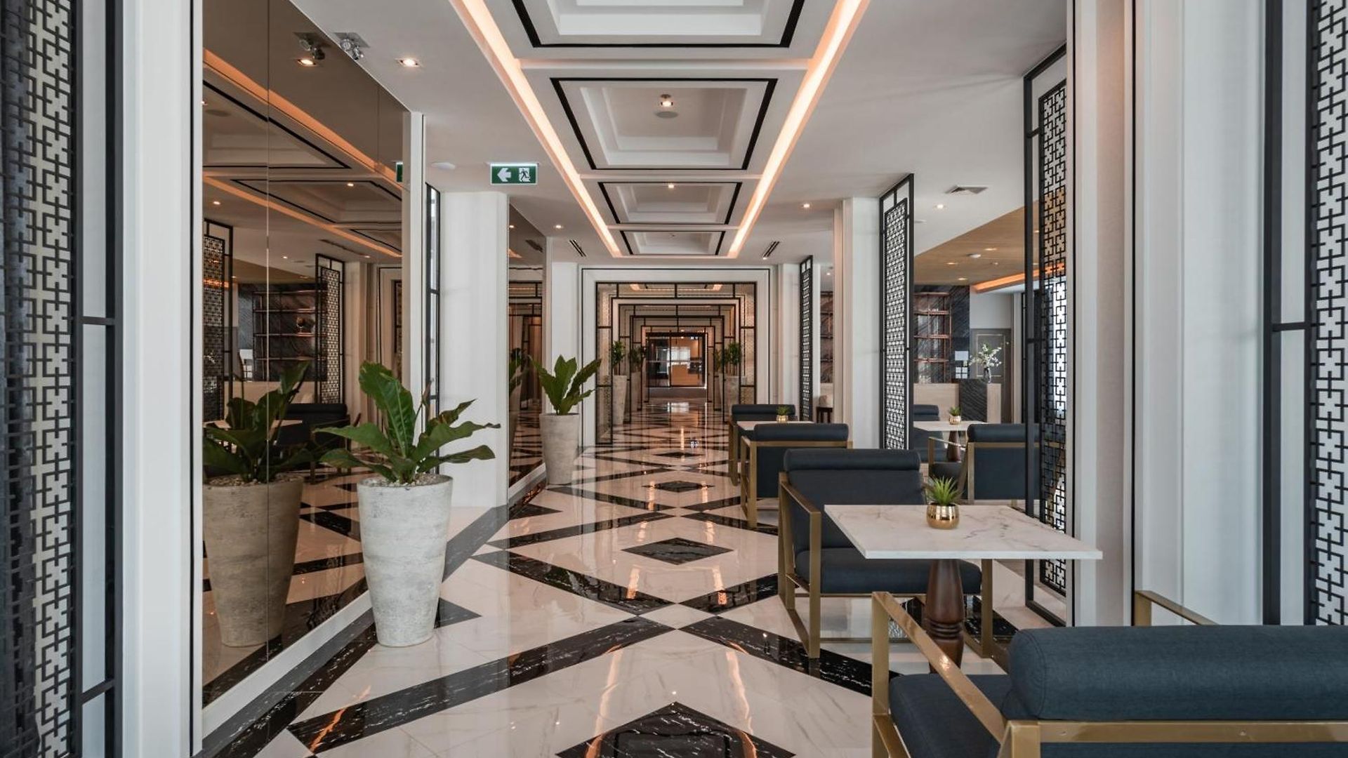 Hotel Mandarin Eastville, - Sha Extra Pattaya