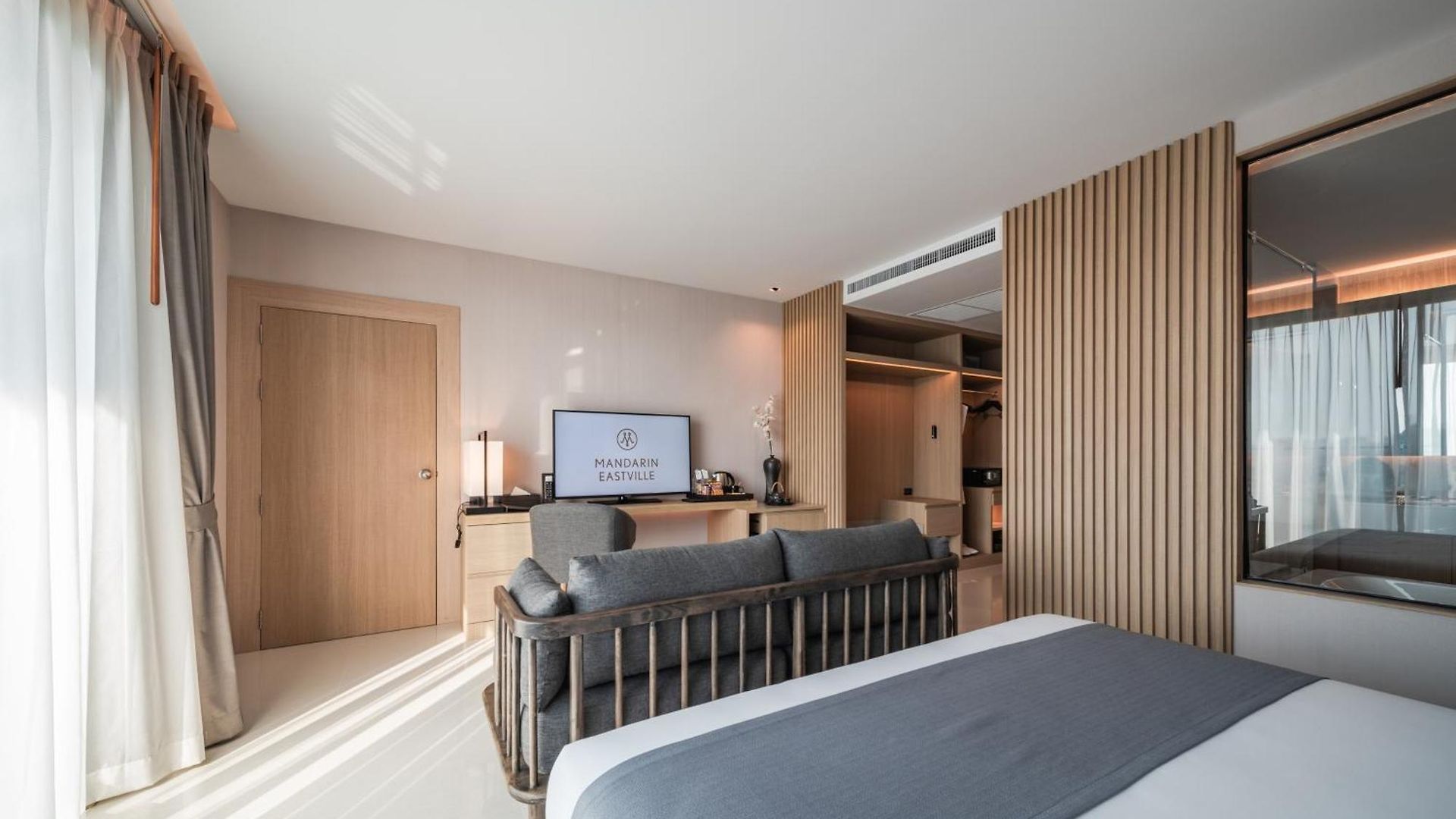 Hotel Mandarin Eastville, - Sha Extra Pattaya