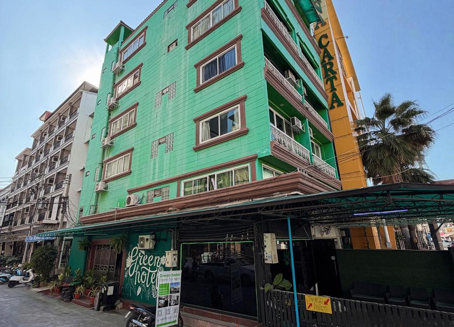 Green Hotel