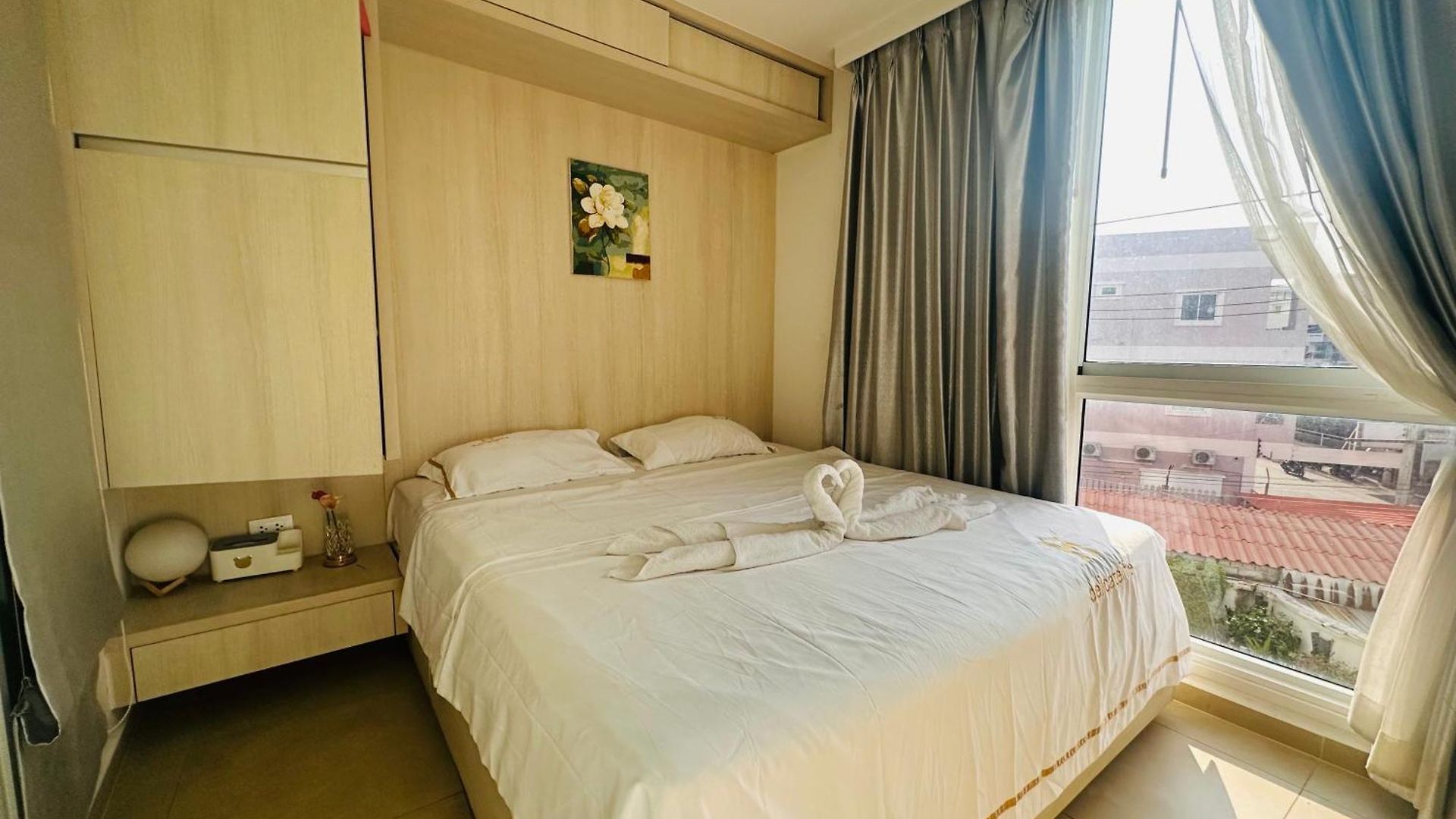 Center Luxurious Garden 2 *