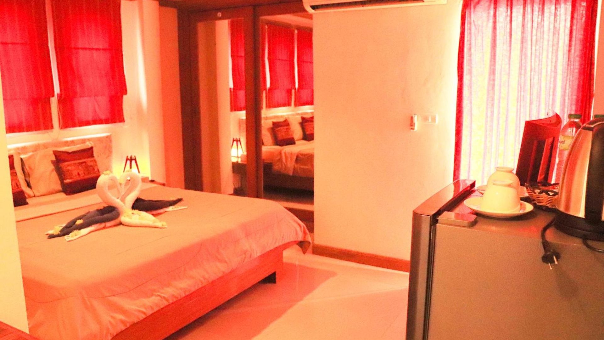 Rouge Service Apartments, Soi Buakhao โรงแรม
