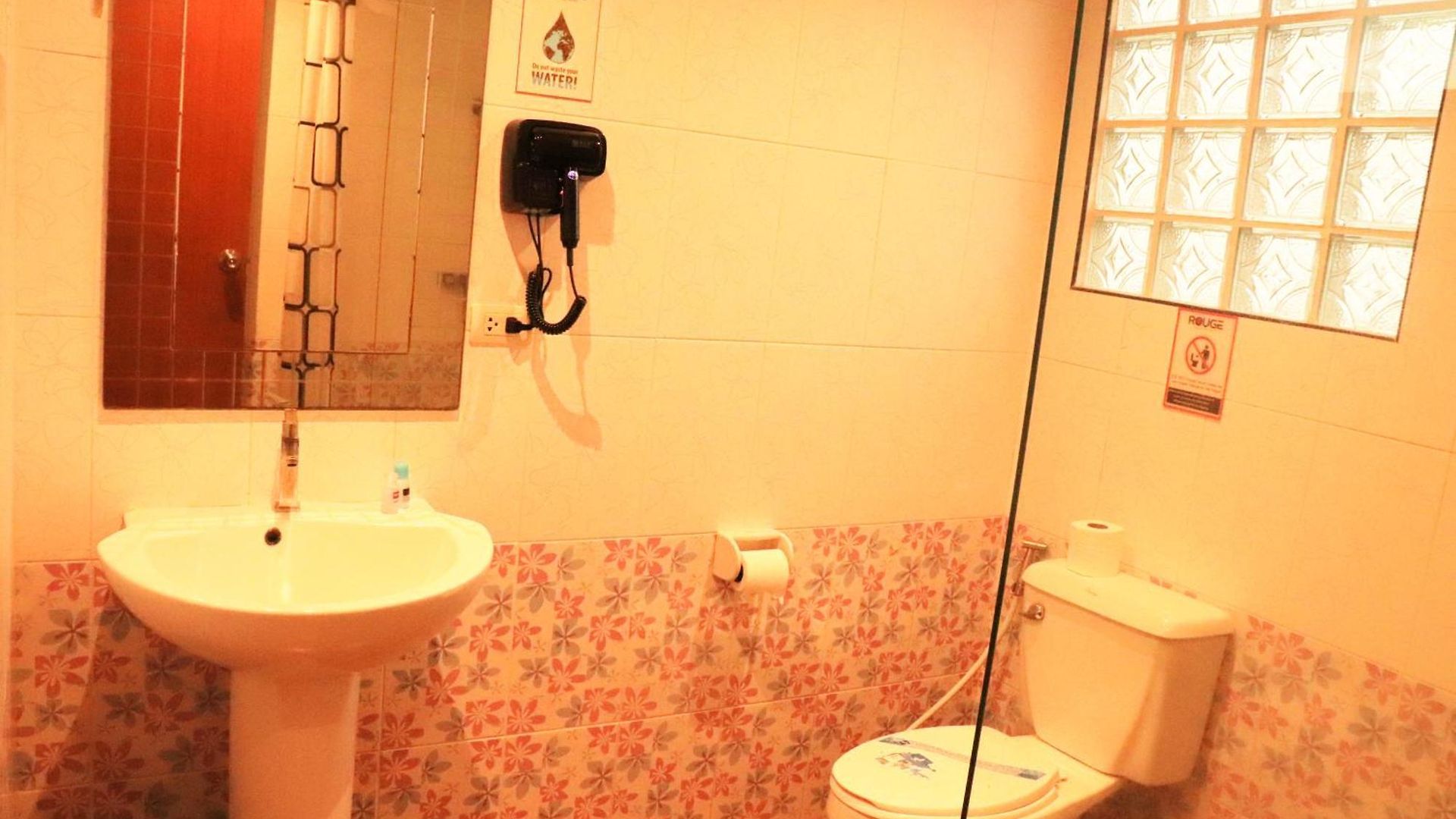 Rouge Service Apartments, Soi Buakhao 3* Pattaya