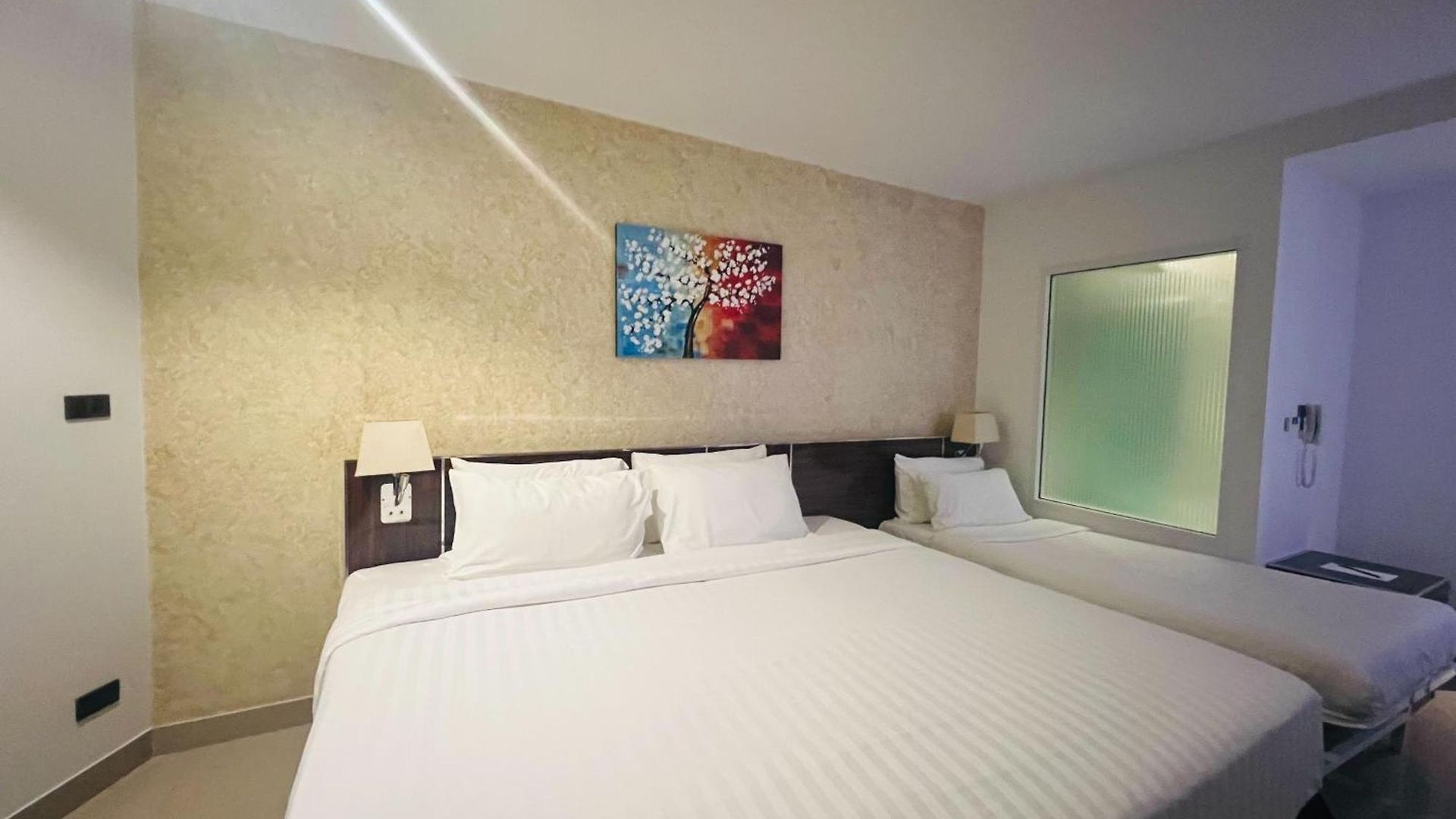 โรงแรม Royal