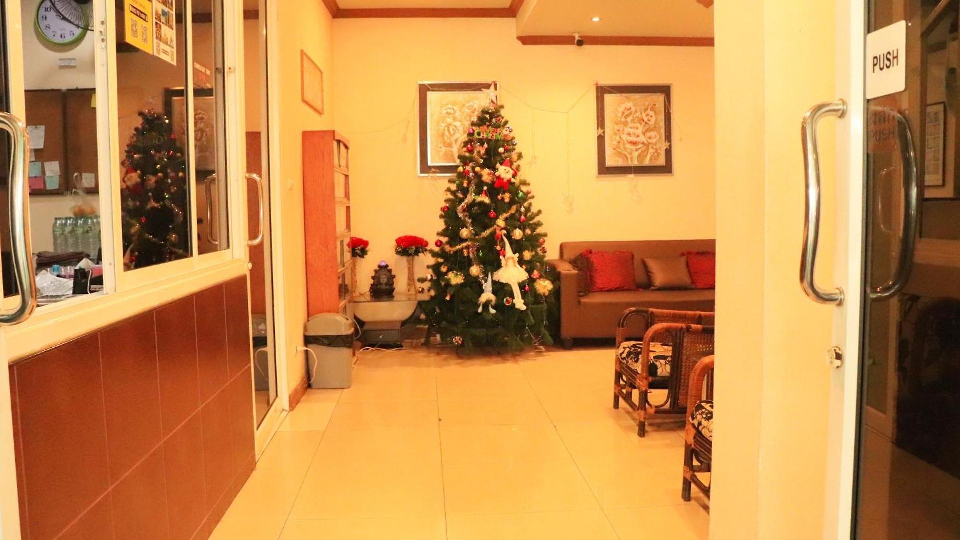 โรงแรม Rouge Service Apartments, Soi Buakhao Pattaya