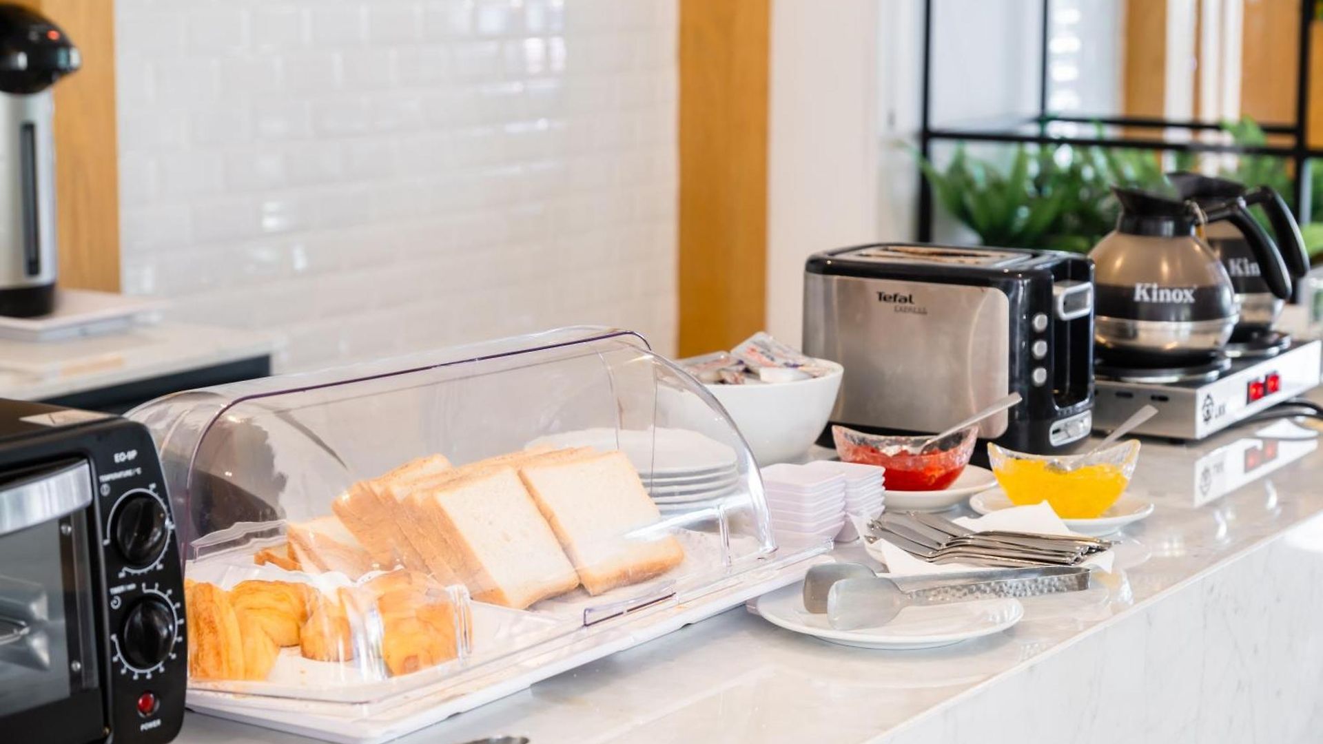Fourium And Serviced โรงแรม 3*