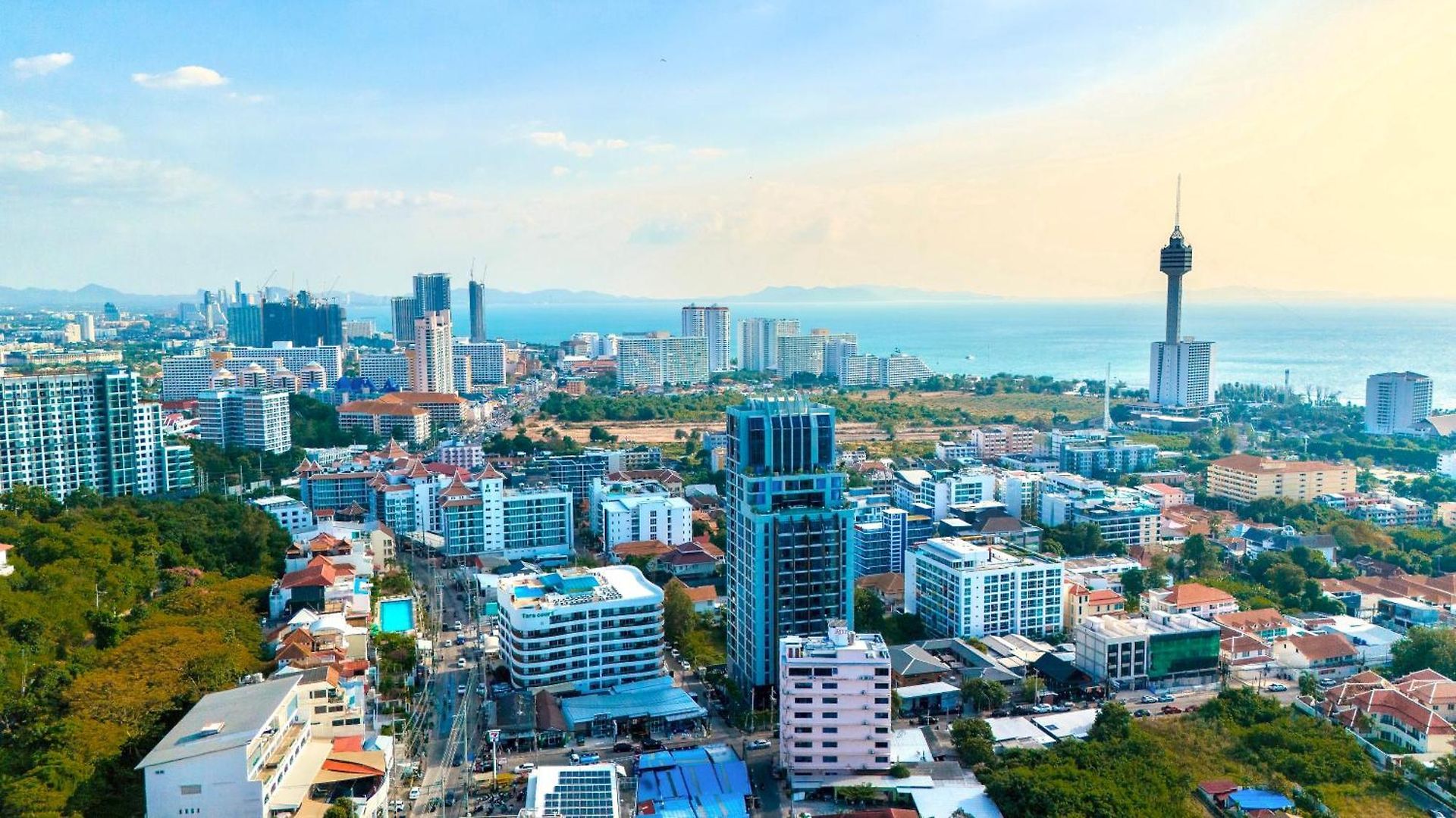 โรงแรม Fourium And Serviced