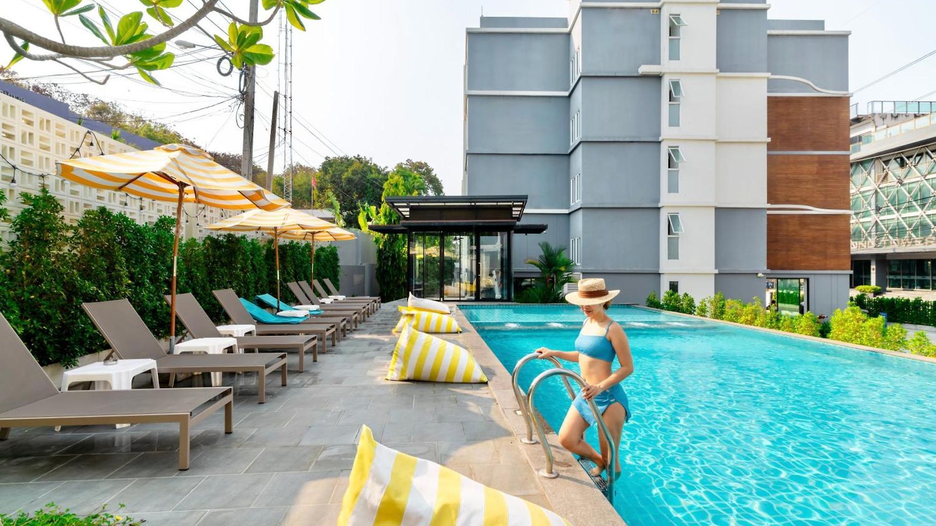โรงแรม Fourium And Serviced Pattaya