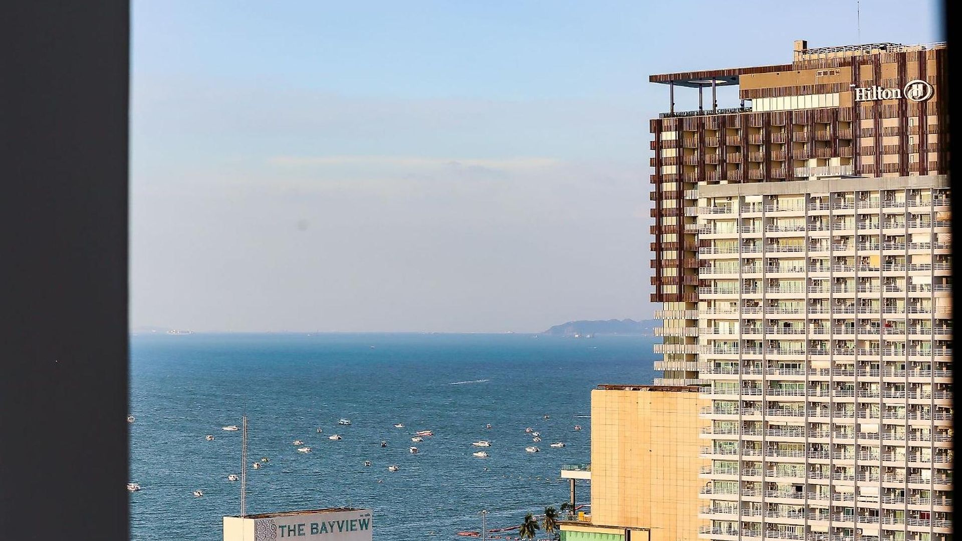 芭提雅 市中心 海景酒店公寓预订 无边泳池 海滩 日光浴 健身房21f *