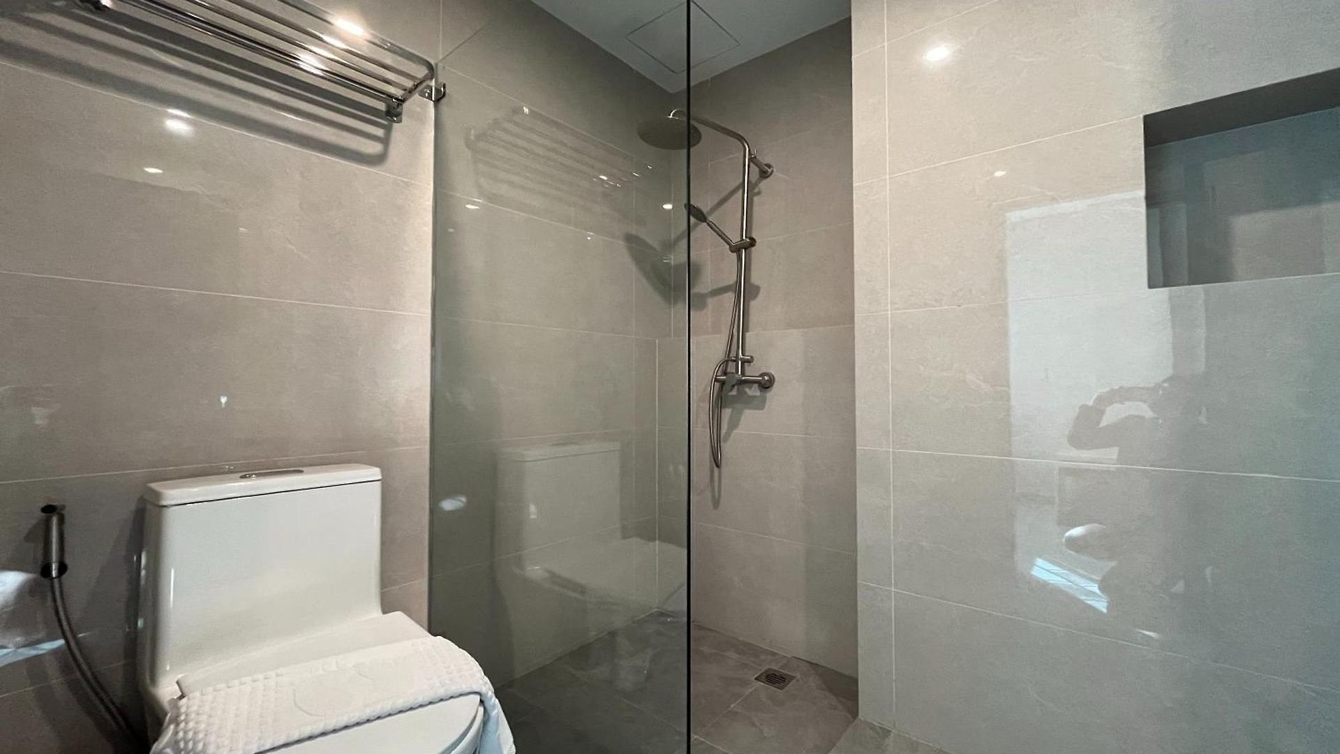 Velin โรงแรม