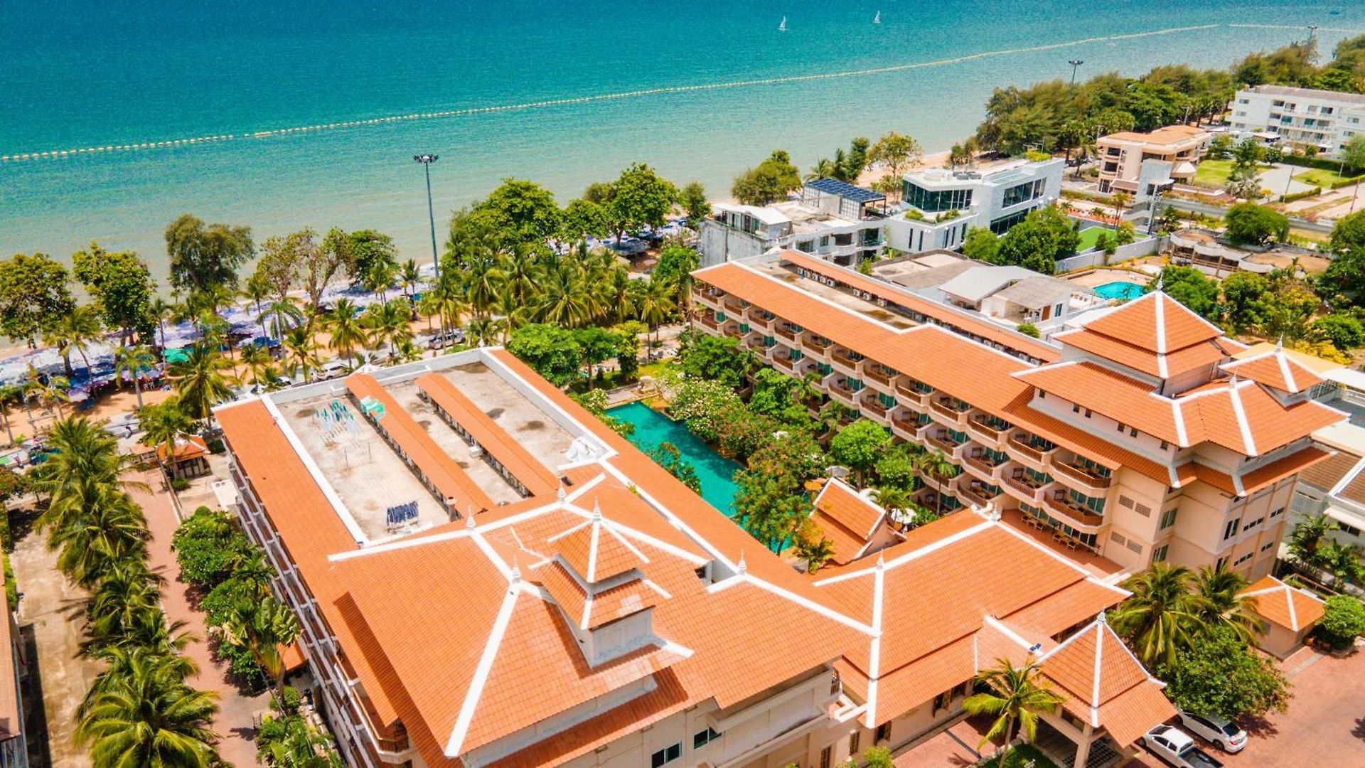 Avalon รีสอร์ท 5*