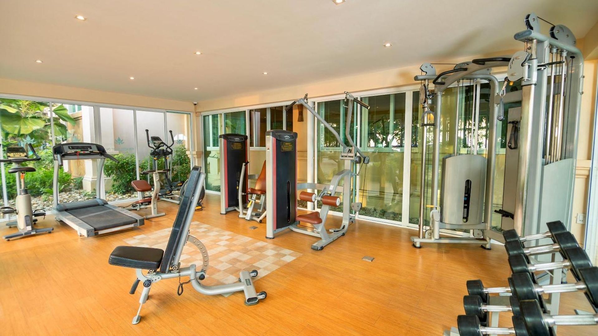 รีสอร์ท Avalon 5*