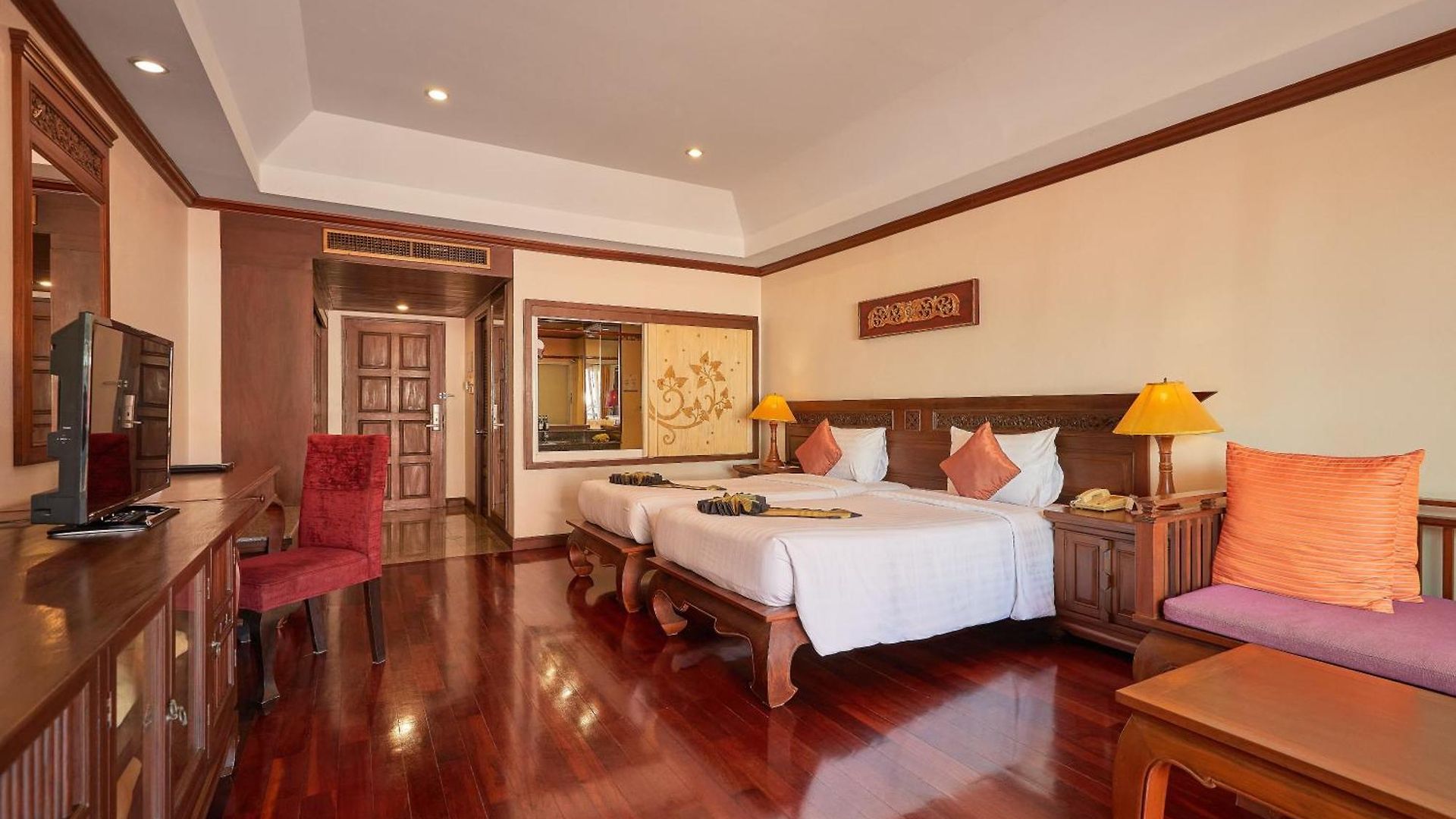Avalon 5* Pattaya