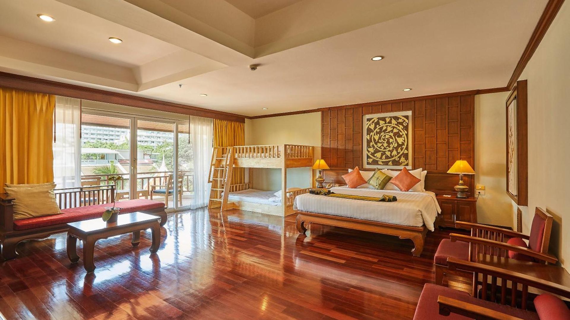 รีสอร์ท Avalon