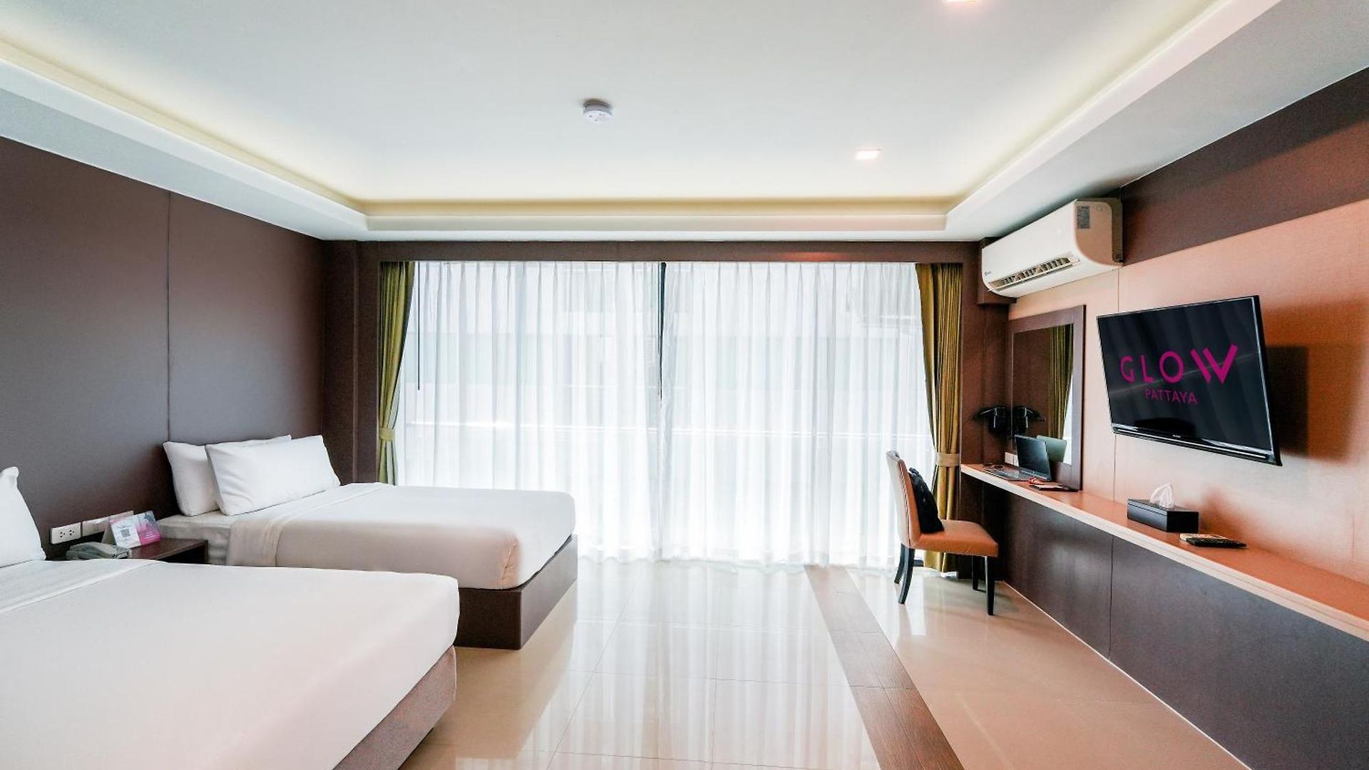 Glow โรงแรม