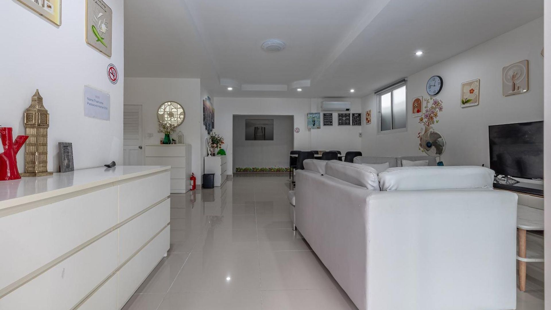 Luxury 5 Bedrooms Pool With Terrace วิลล่า Pattaya