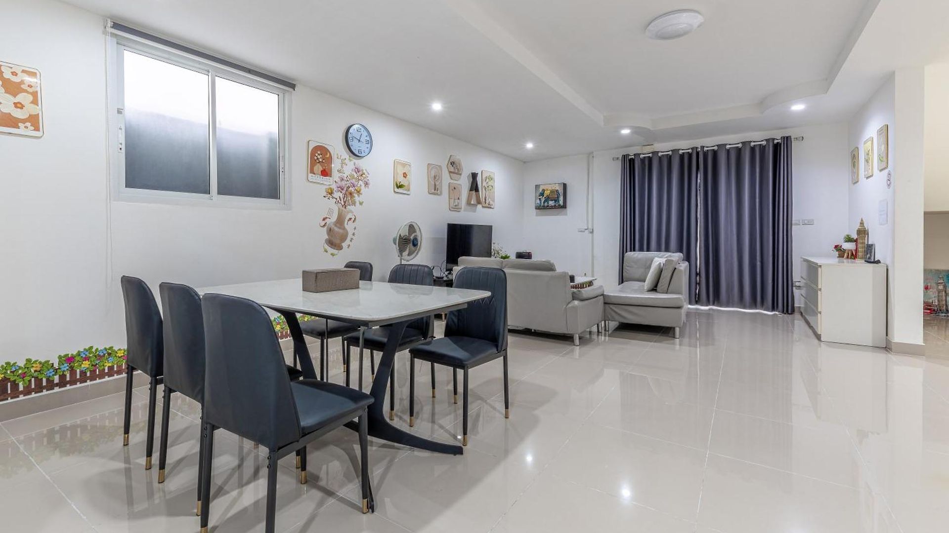 Luxury 5 Bedrooms Pool With Terrace