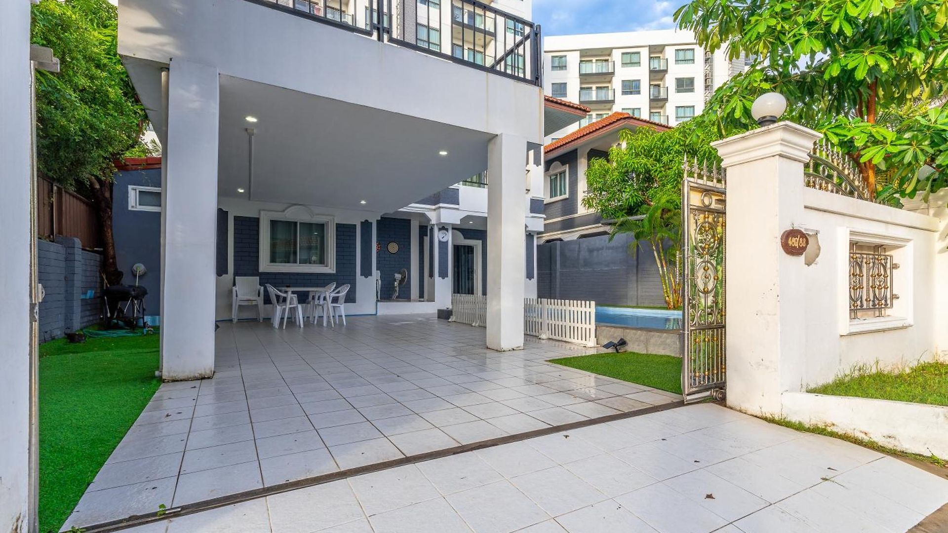 Luxury 5 Bedrooms Pool With Terrace วิลล่า