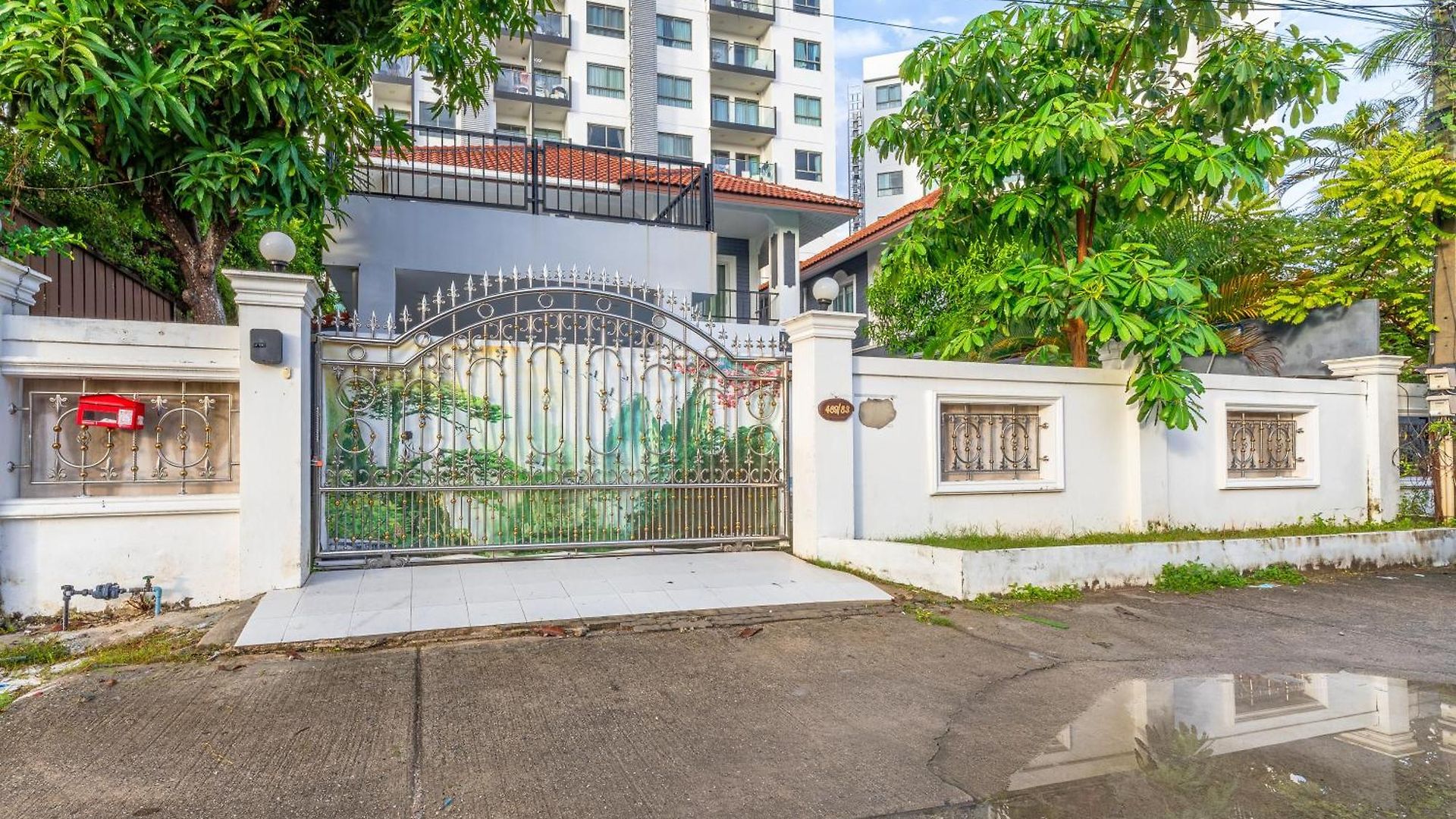 Luxury 5 Bedrooms Pool With Terrace วิลล่า Pattaya