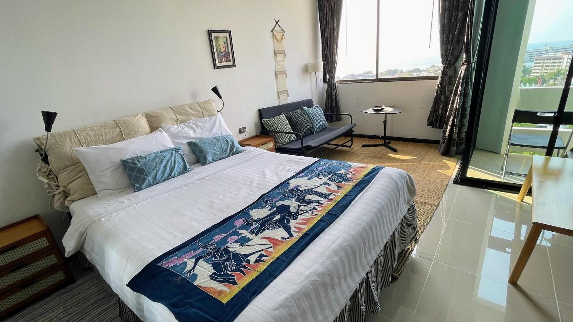 Furnished Studio Near Pattaya Beach - Your Home Away From Home *