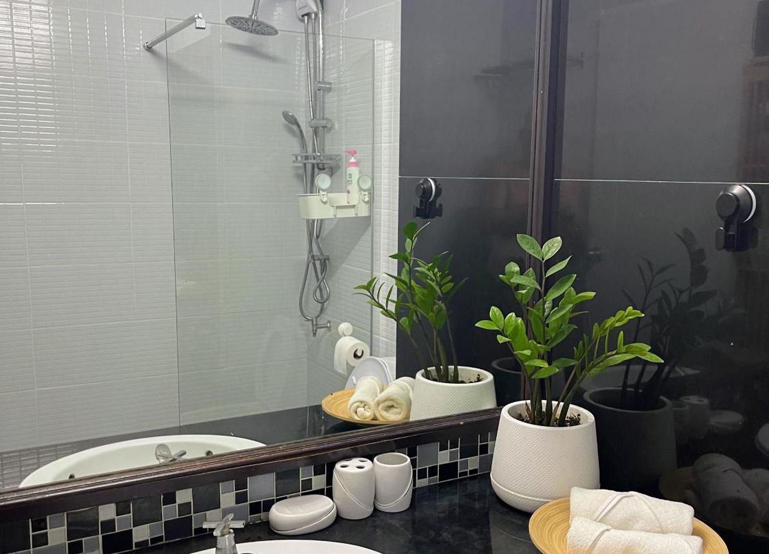 Furnished Studio Near Pattaya Beach - Your Home Away From Home Apartment
