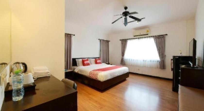 Oyo 520 Cantina โรงแรม 2*