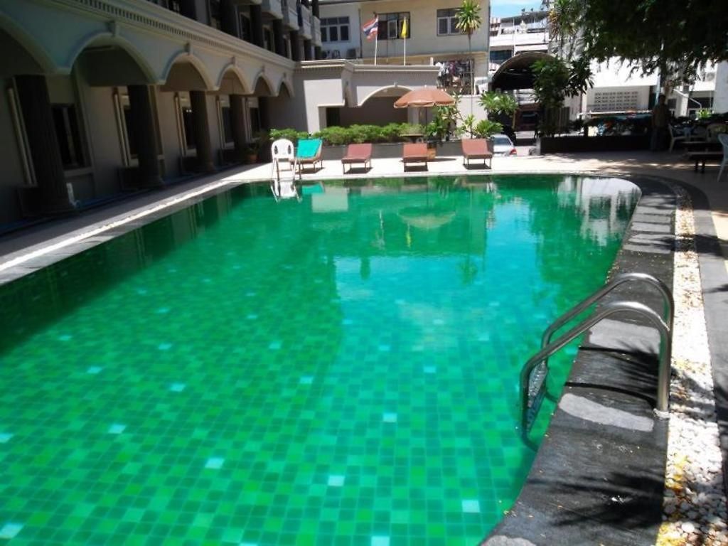โรงแรมพำนักรับรอง Honey *