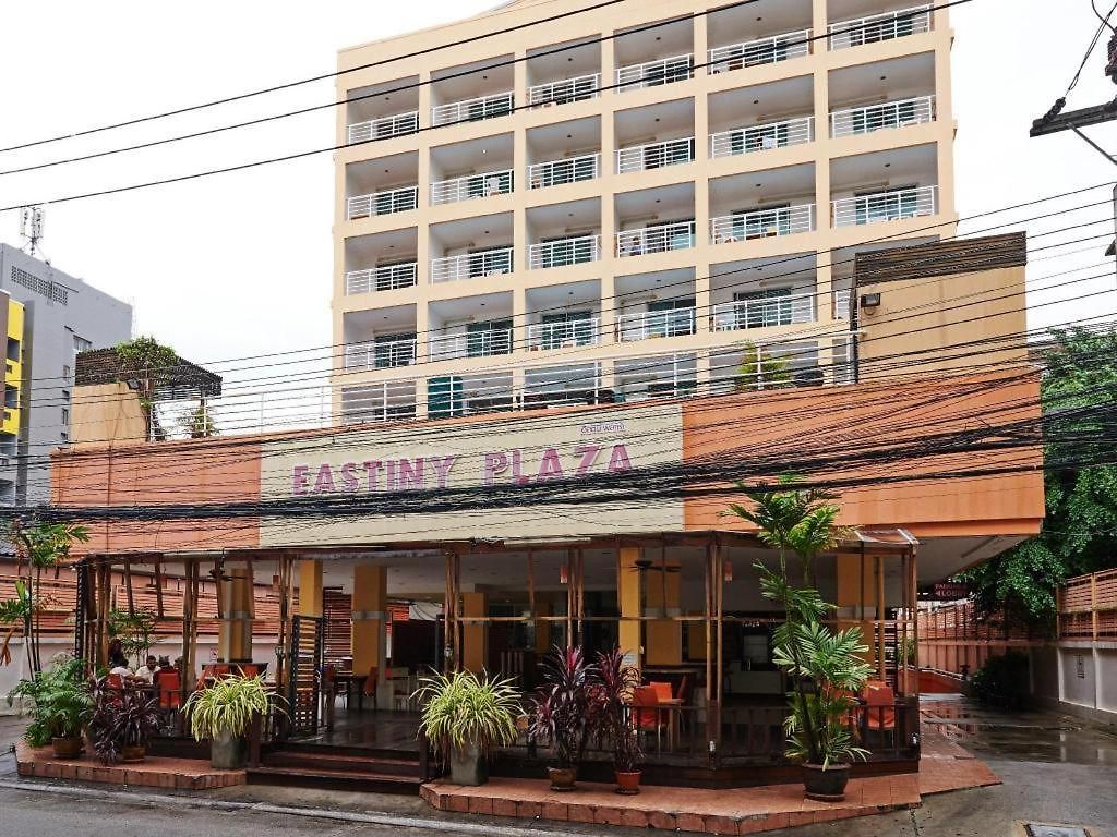 Eastiny Plaza โรงแรม