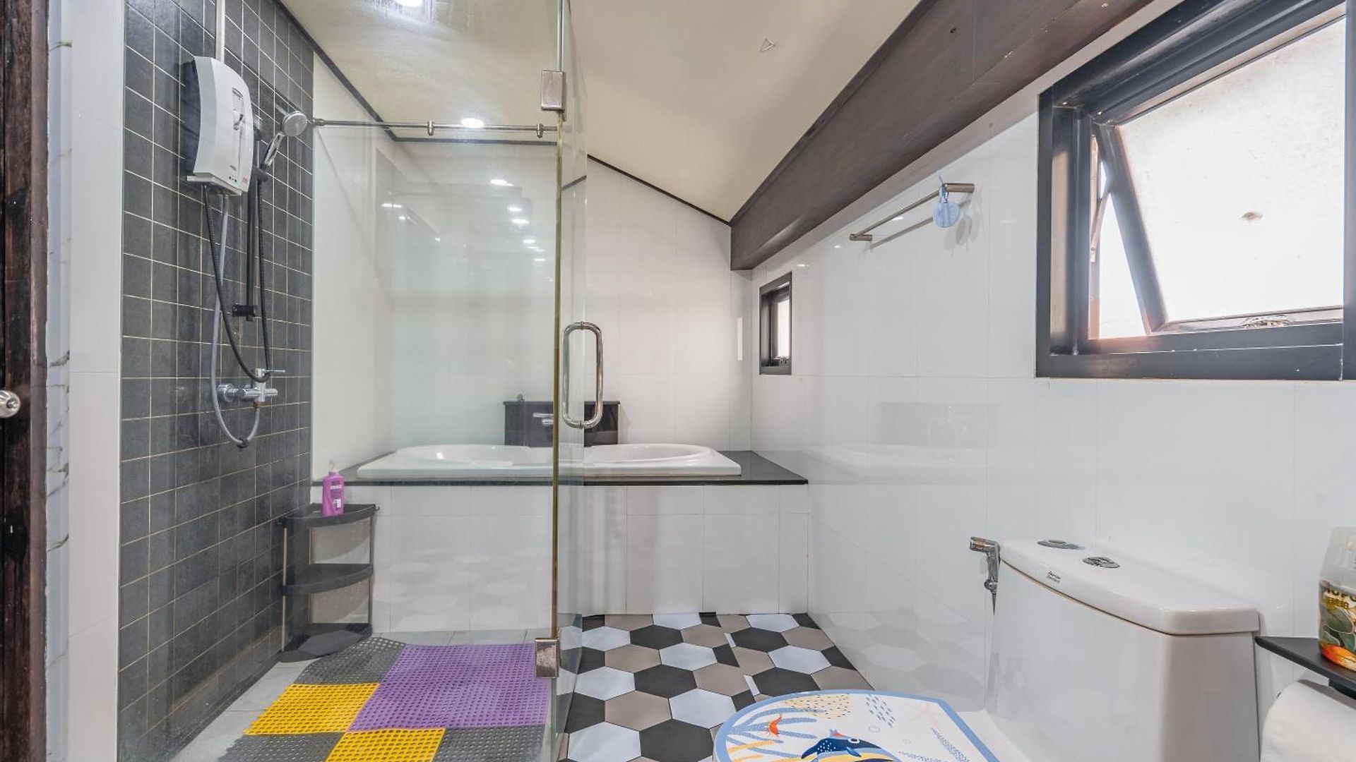 Thai Luxury 3bedroom Pool Near Hollywood วิลล่า