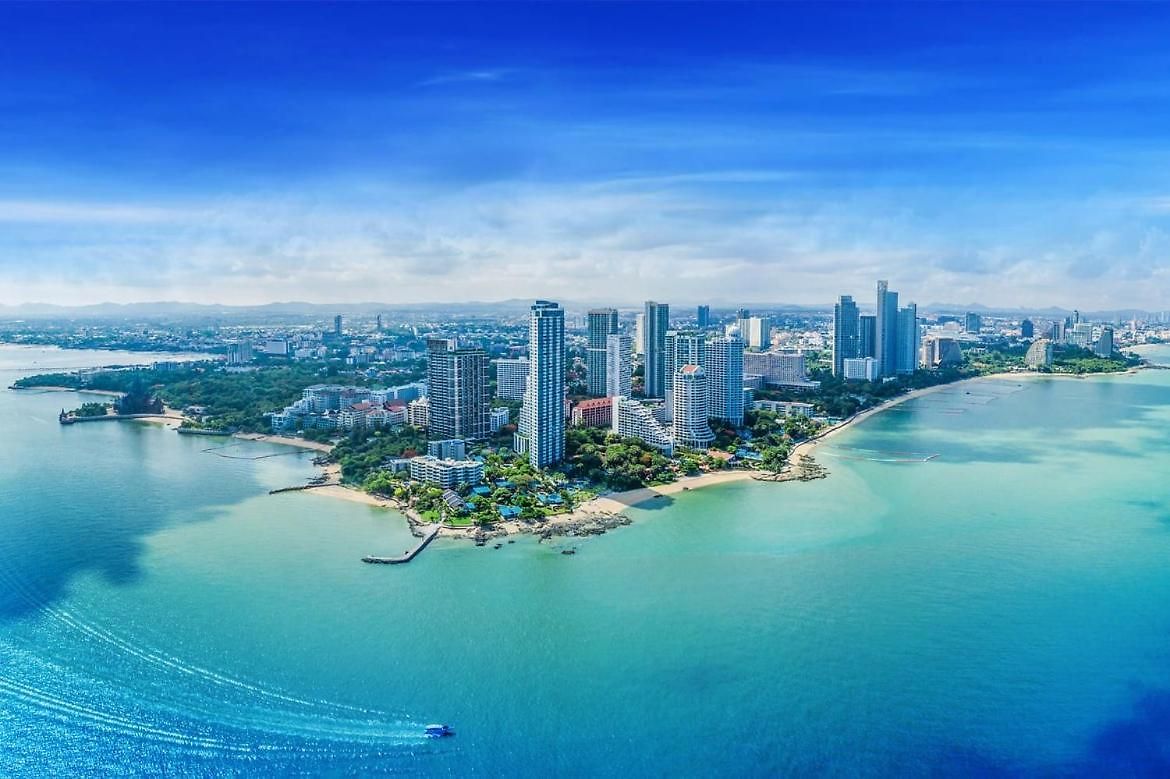อพาร์ทเม้น The Palm Wongamat X Monthstayz Thailand *