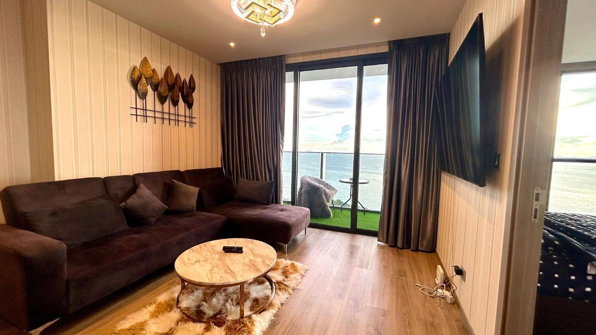 อพาร์ทเม้น Sea View Amazing 2 Bed Room-mesmerizing Views Pattaya