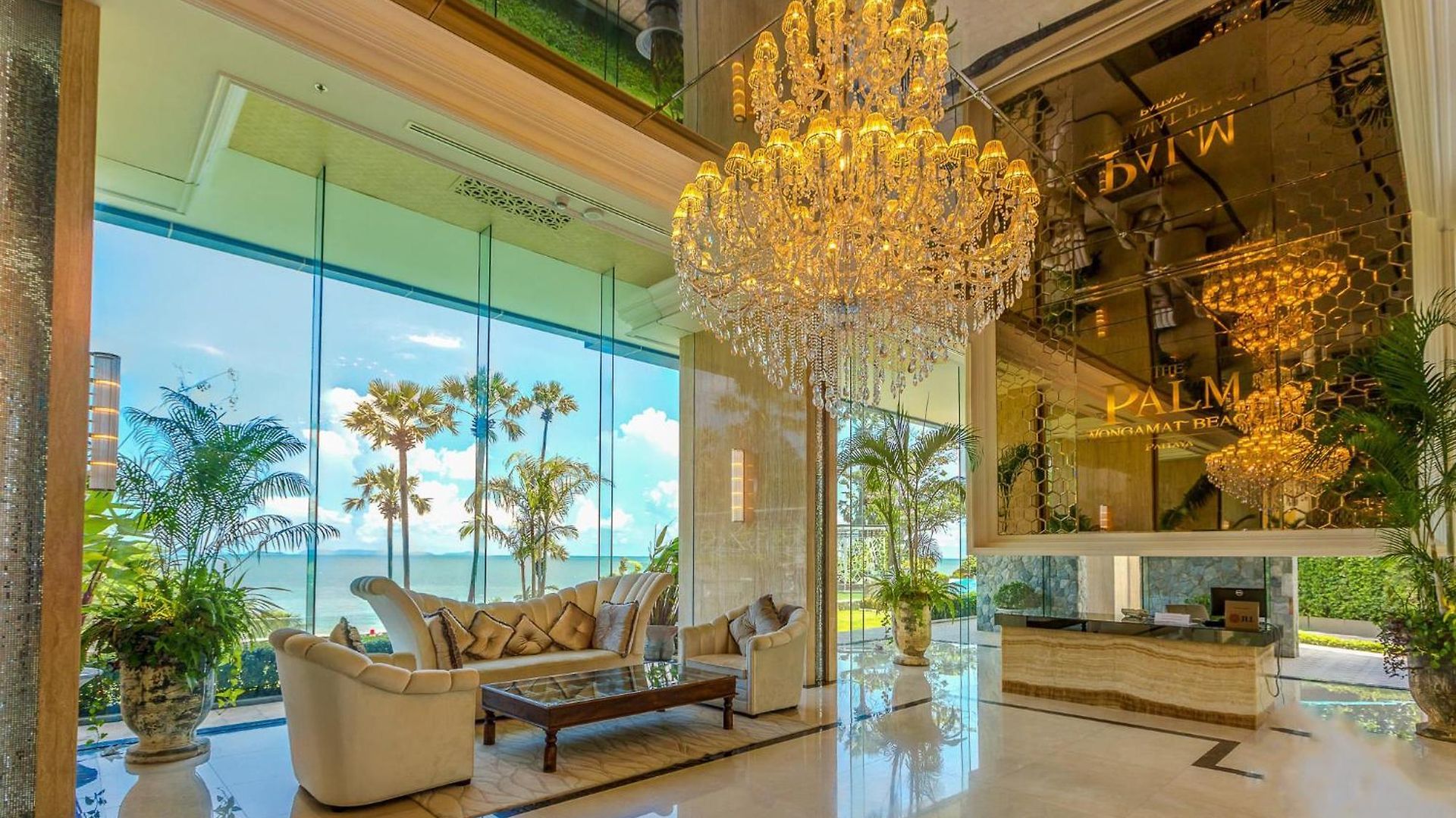 The Palm Wongamat X Monthstayz Thailand * Pattaya
