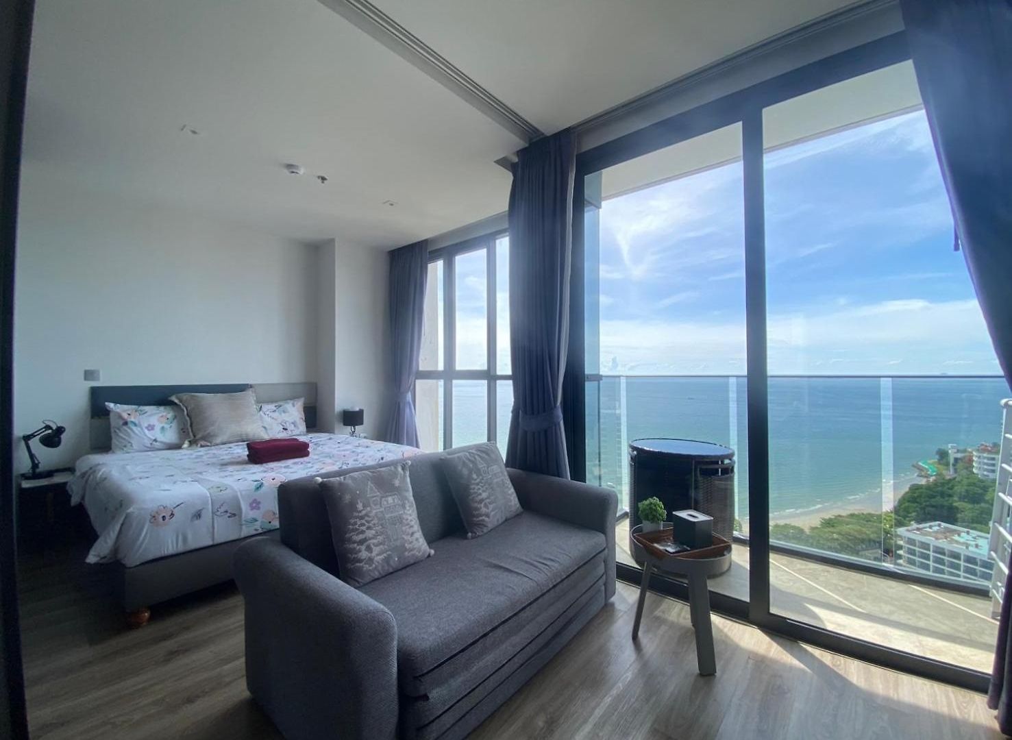 Breath Taking View, Amazing Sea View อพาร์ทเม้น