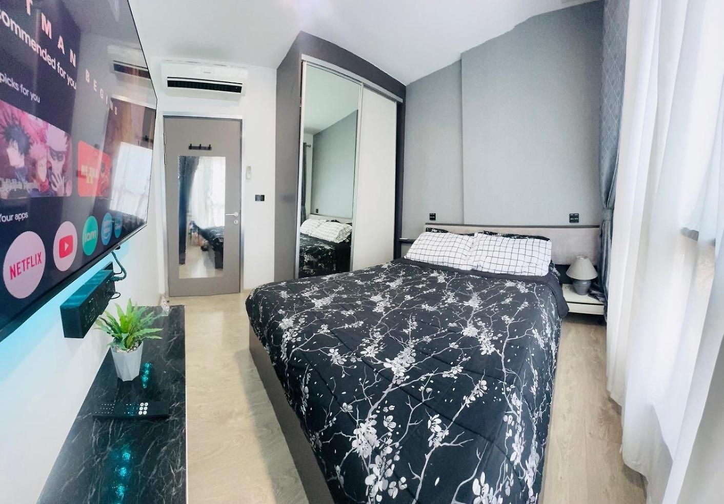 อพาร์ทเม้น Base Perfect Spot Seaview 23 Floor Pattaya