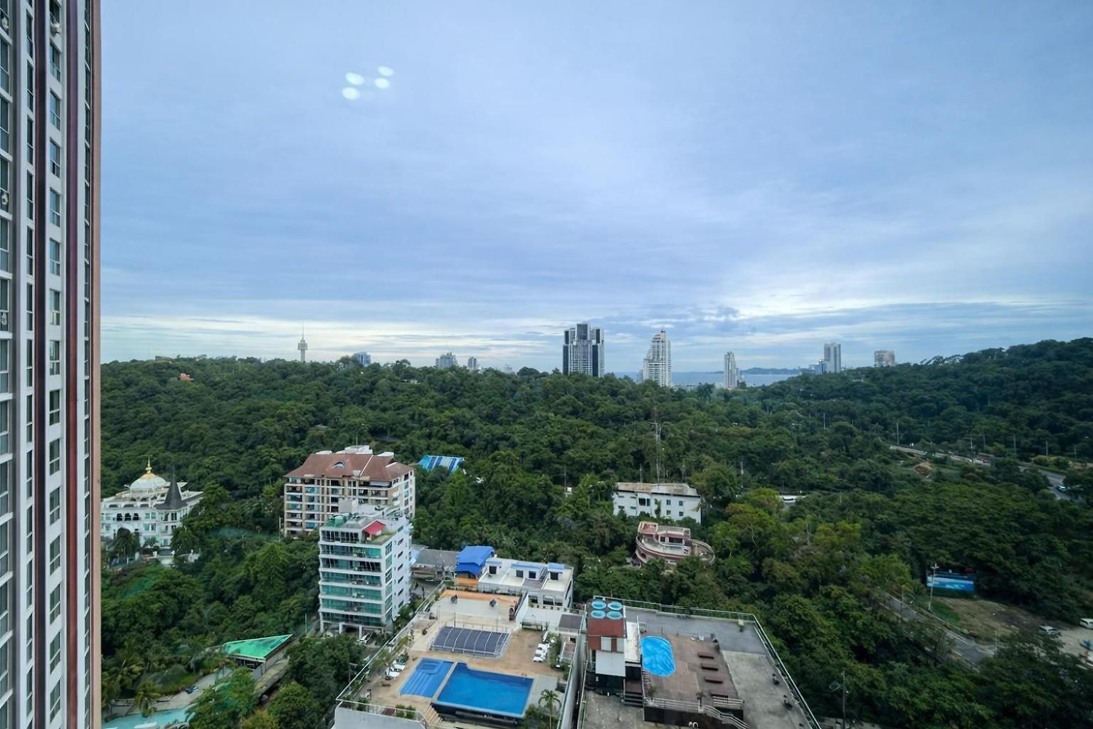 Unixx Sea View Walking Street 5 Min Pool & Gym Pattaya