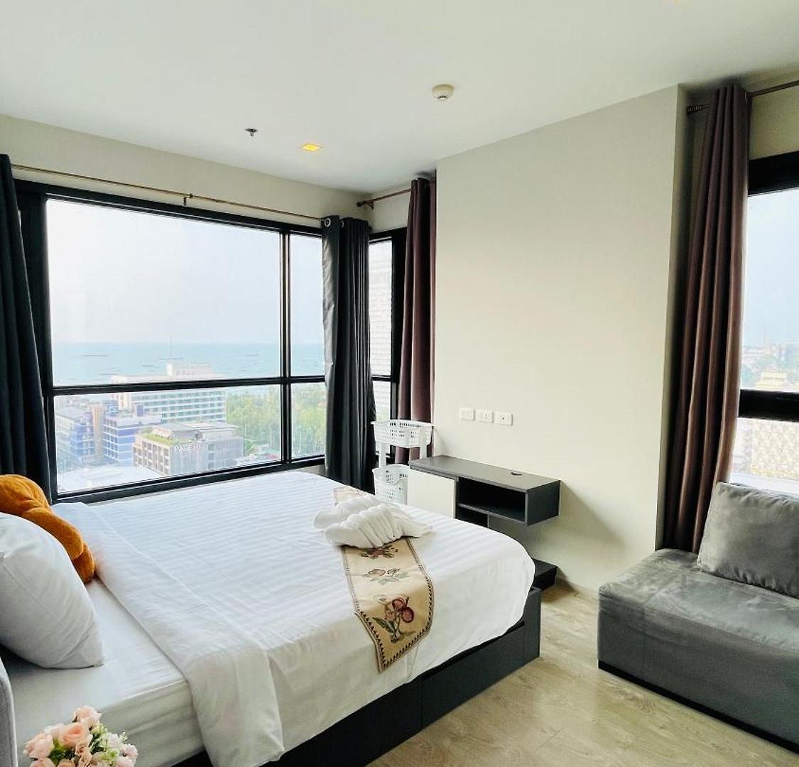 The Base 2 Bedroom 1 Bathroom * Pattaya