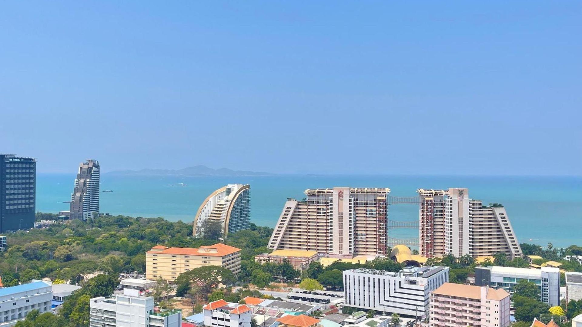 Nl-市区高层海景公寓-门口有双条车-室内设施齐全-近 Terminal 21-免费游池和健身-lumpini