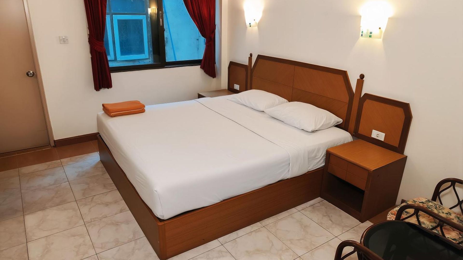 Hotel Dream Walking Street *