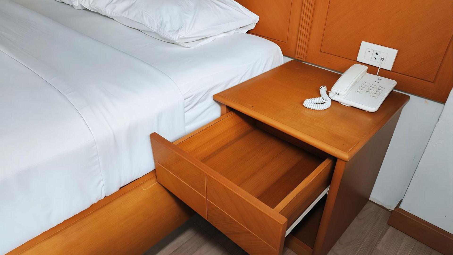 Dream Walking Street Hotel